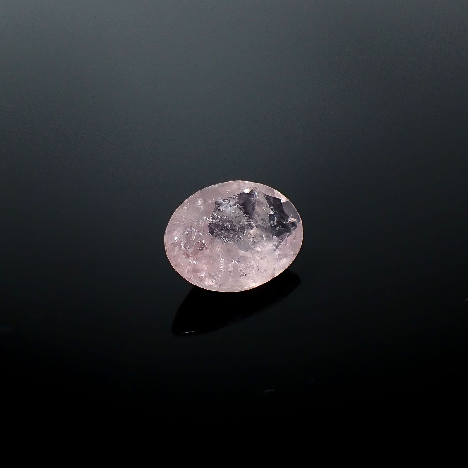 モルガナイト ブラジル産 5.59ct [250730872]14.3x10.6mm前後