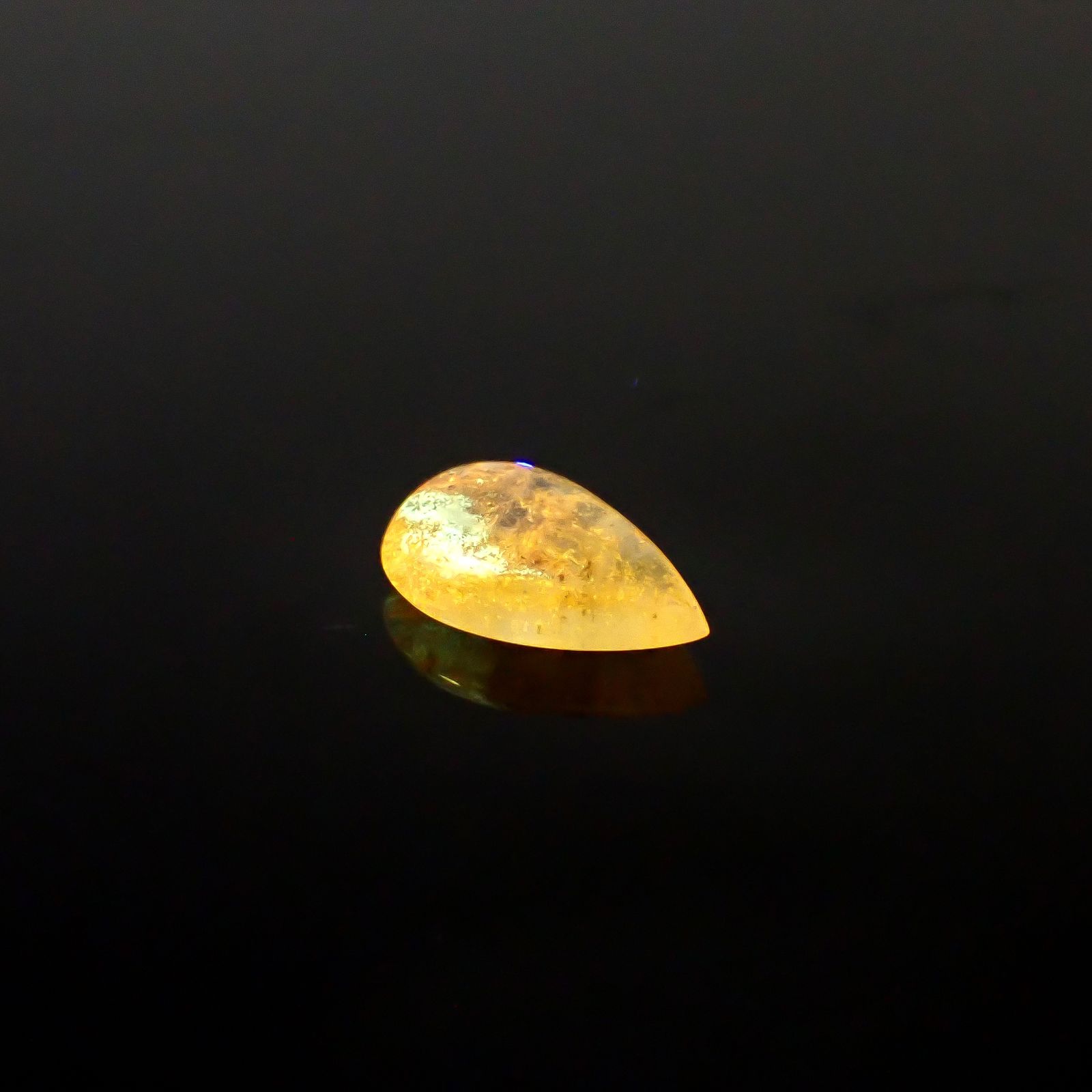 北海道石(北海道オパール) 北海道河東郡鹿追町然別産 1.23ct [250530382]10.8x7.1mm前後