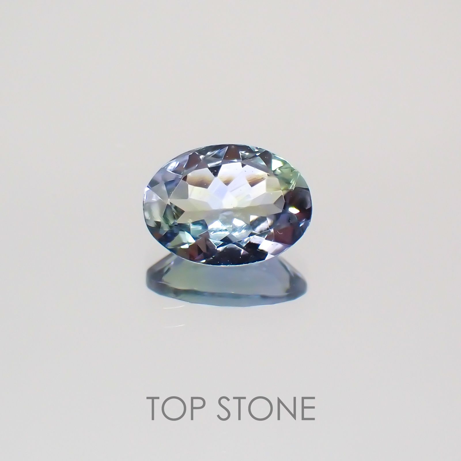 パーティーカラータンザナイト タンザニア産 ルース 0.73ct[210210055]6.9×5.1mm前後