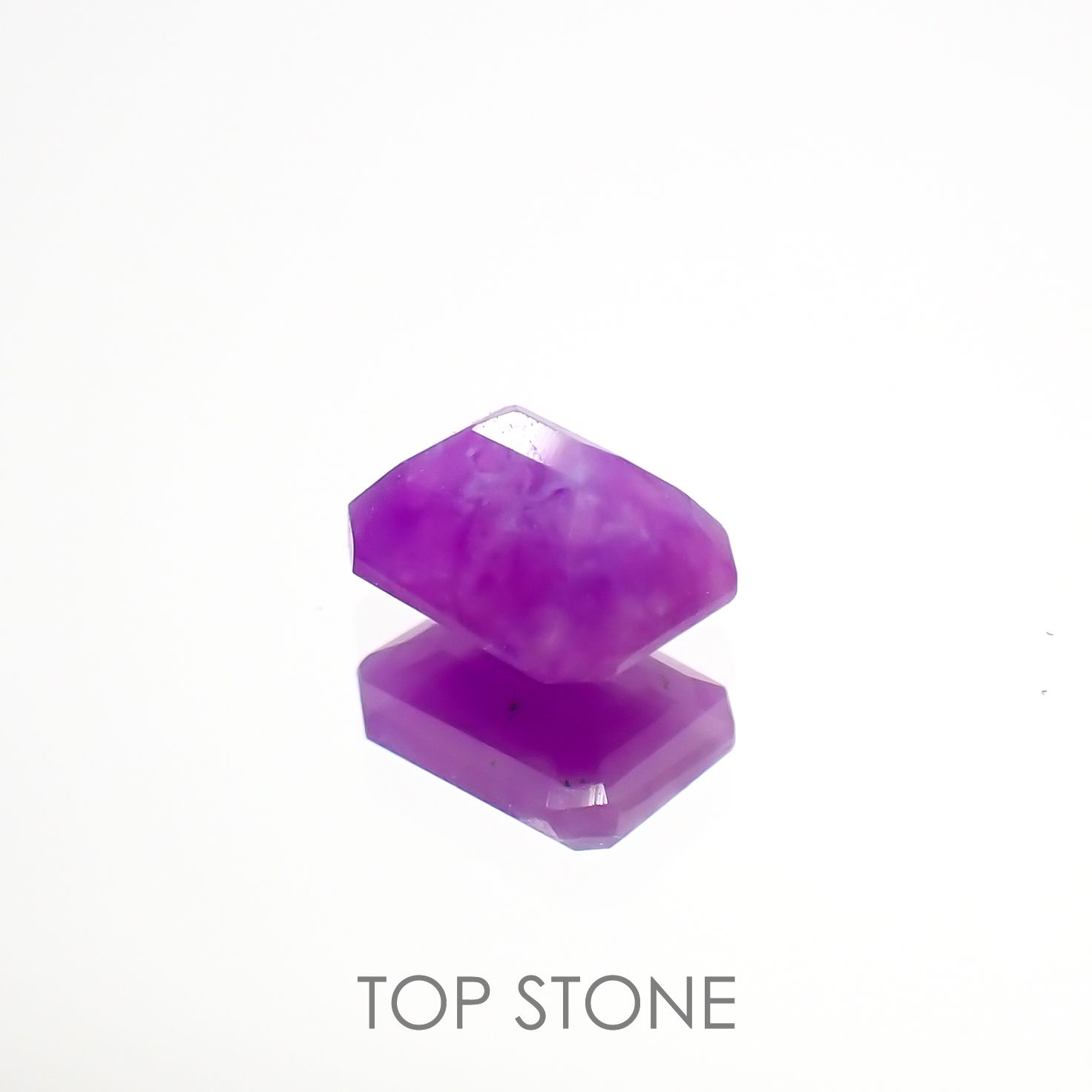 スギライト 南アフリカ産 0.40ct[221018320]5x3.7mm前後