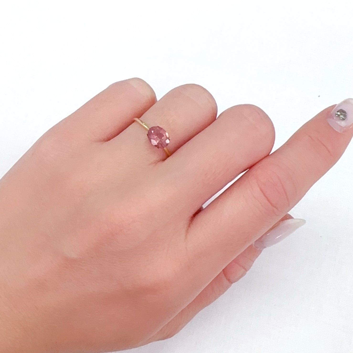 ピンクアパタイト ブラジル産 1.03ct [251224922]7.3x5.7mm前後