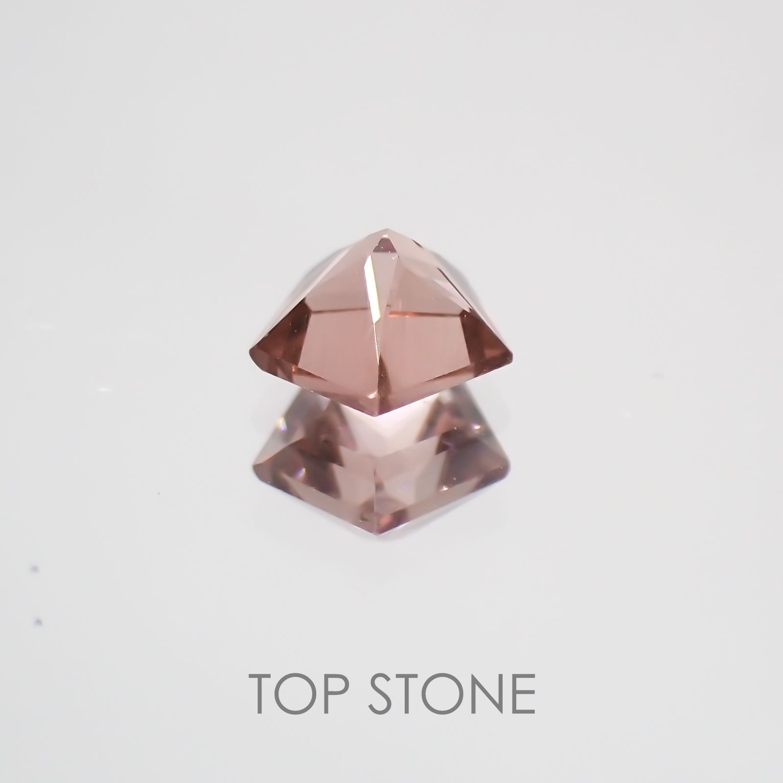 ◇ペンタゴンカット◇マラヤガーネットSA(宝石名ガーネット) タンザニア産 0.29ct 識別済[210210090]4×4.2mm前後