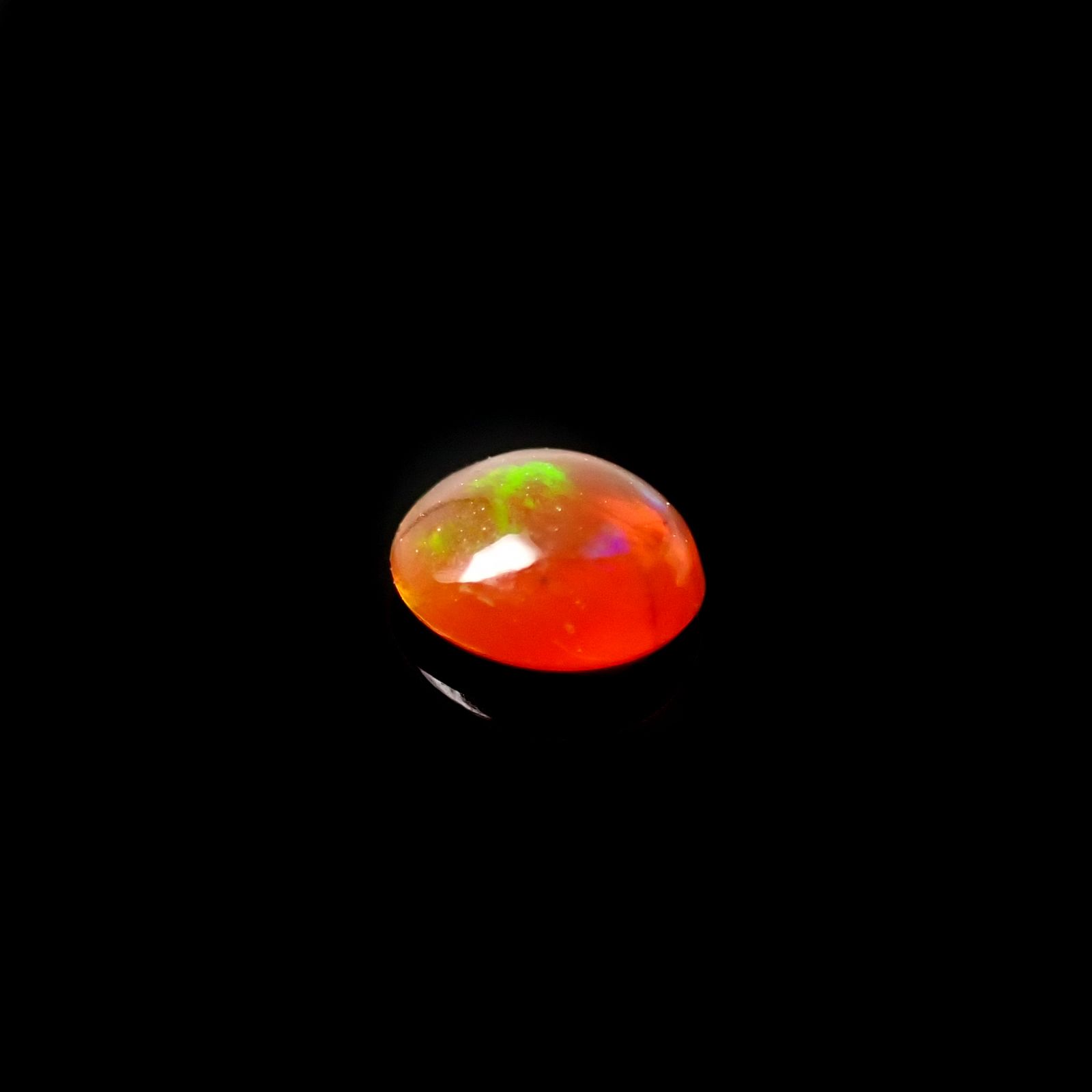 ファイヤーオパール メキシコ産 0.17ct[240326748]4.4x3.9mm前後