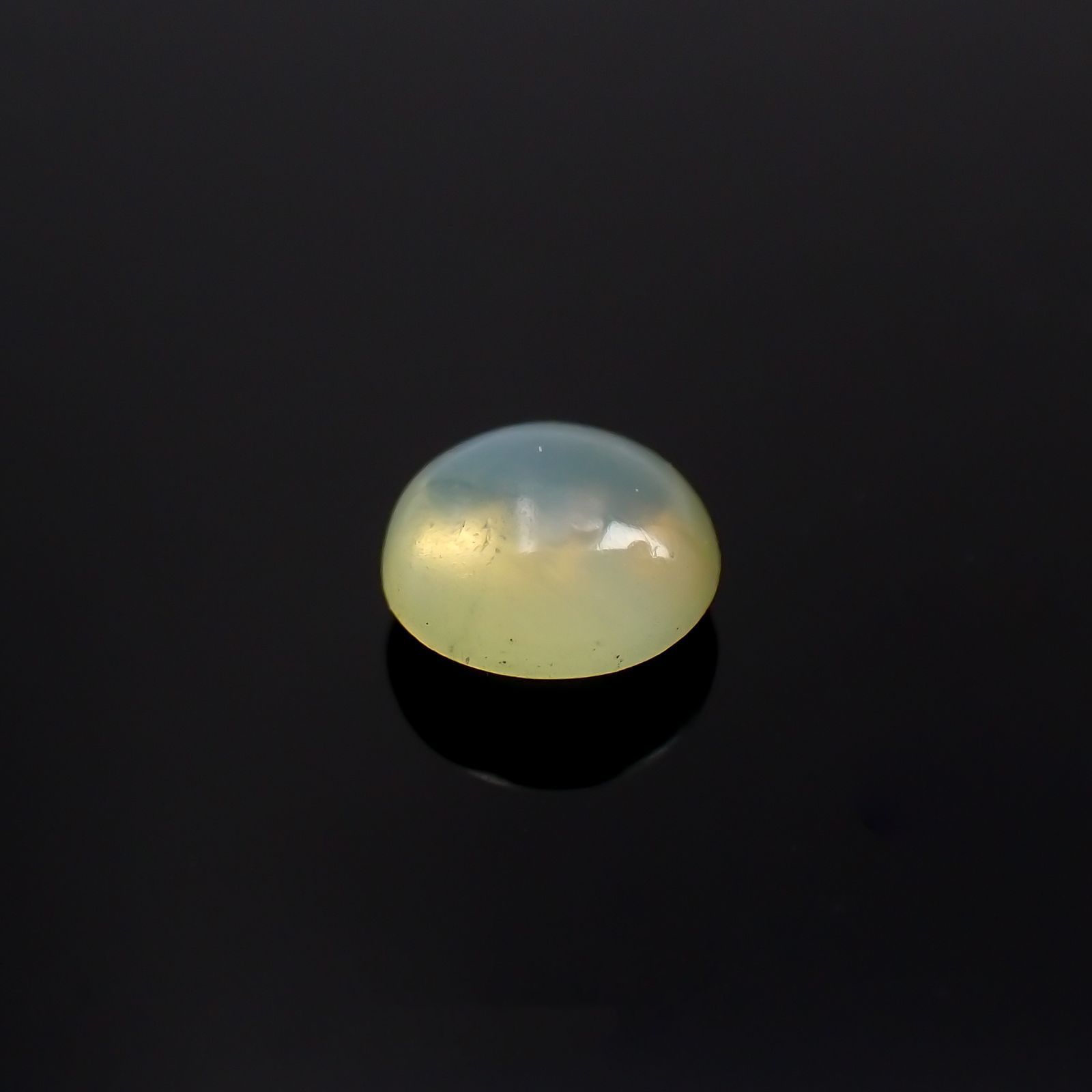 クリソベリルキャッツアイ スリランカ産 0.22ct[221018244]3.4x3.3mm前後