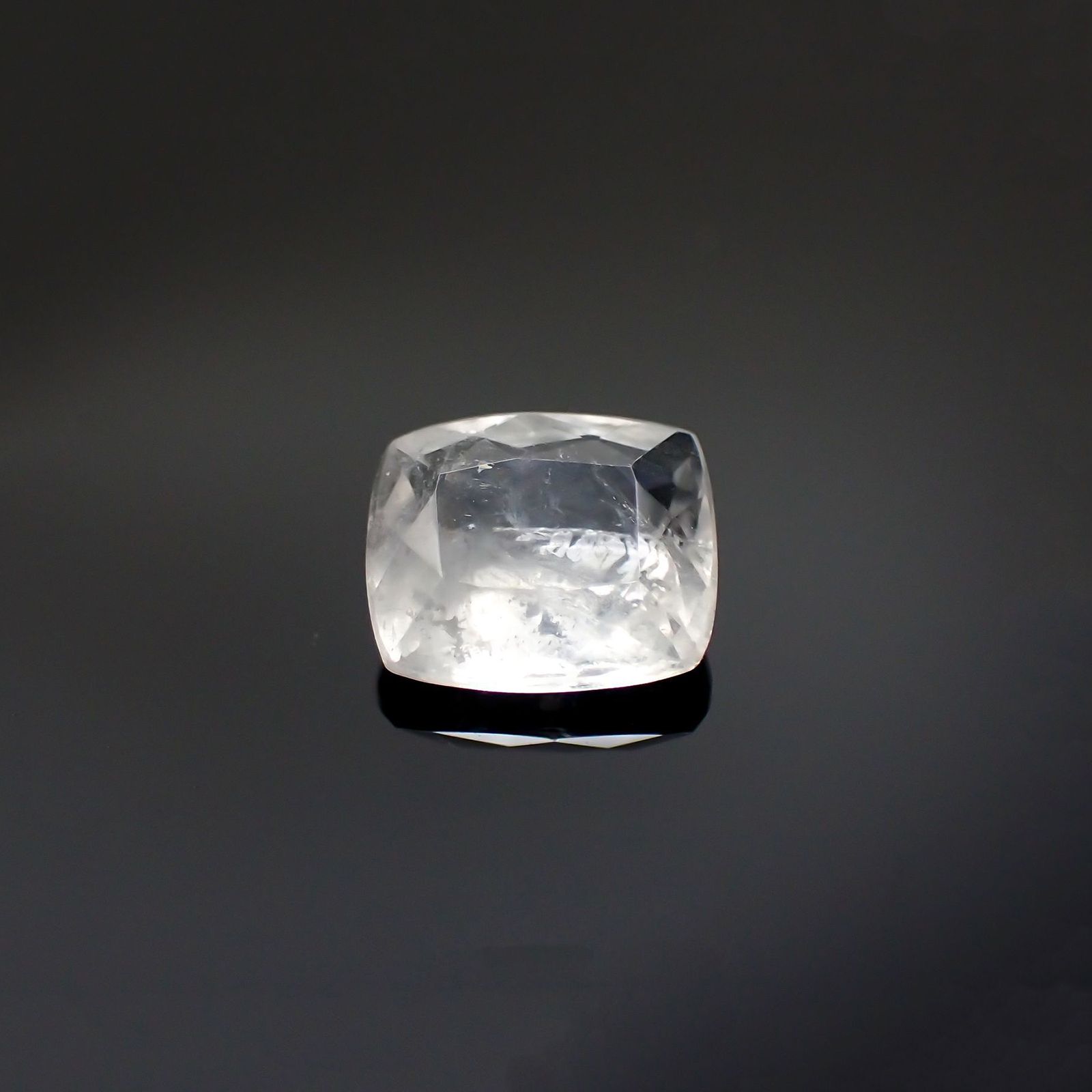 ユークレース 商品一覧 | 宝石ルースの専門店【TOP STONE】