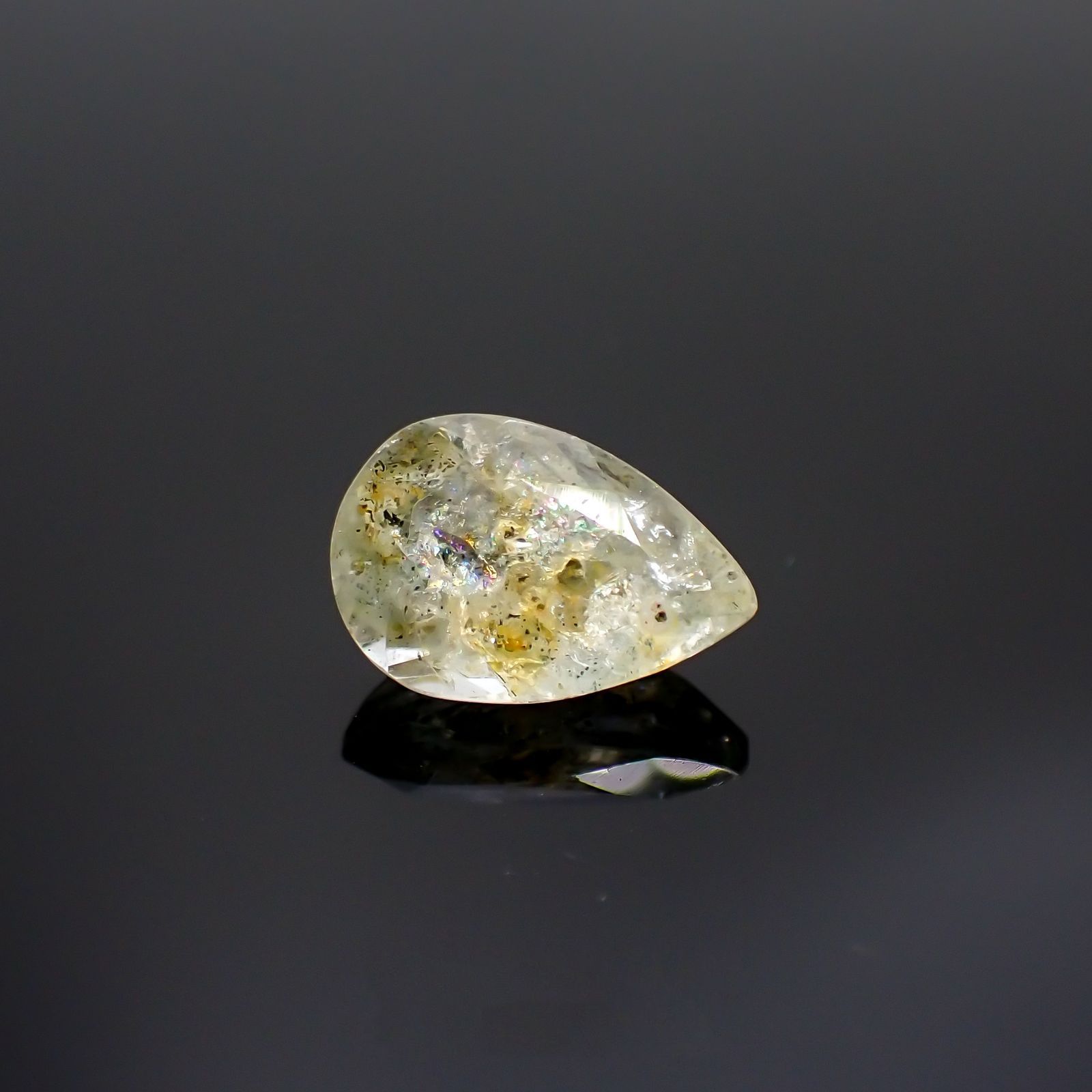オーロラアクアマリン ブラジル産 2.02ct[220114398]10.6x7.2mm前後