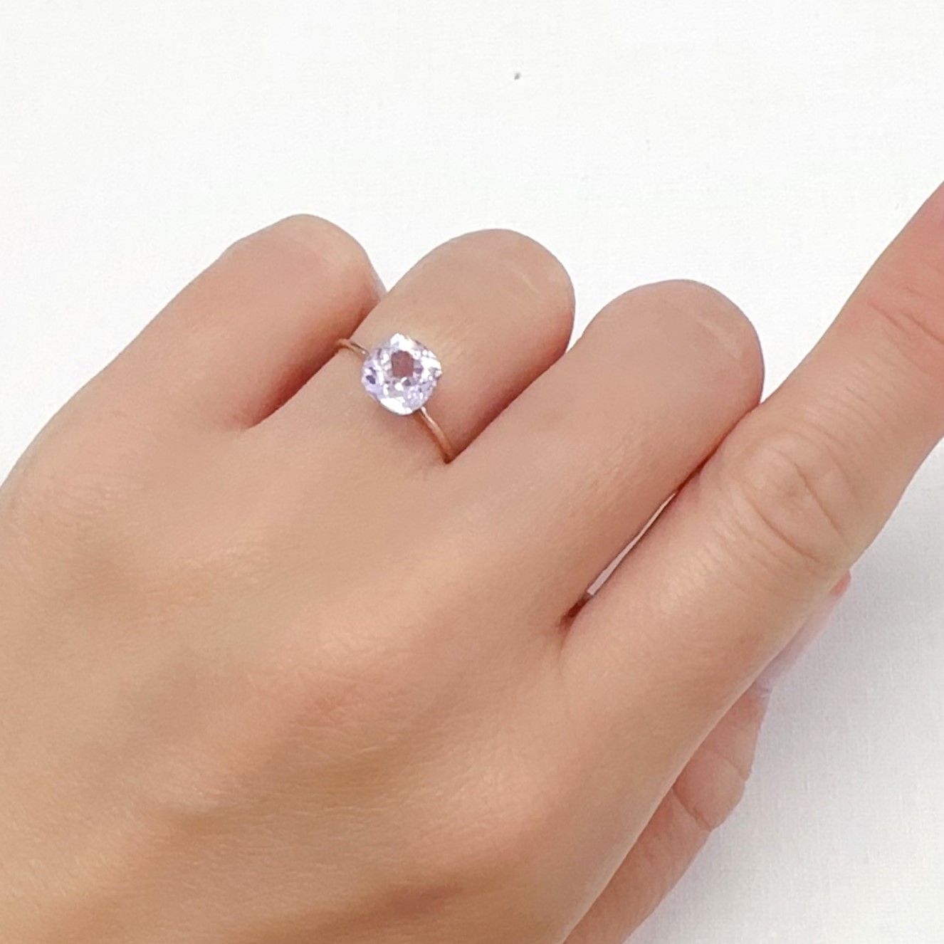 クンツァイト アフガニスタン産 1.98ct[240125360]7x7mm前後