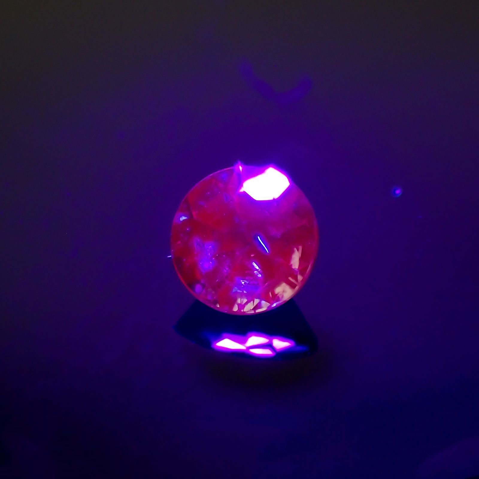 アレキサンドライト(宝石名アレキサンドライト)ブラジル産 0.19ct 識別済[230823179]3.4x3.4mm前後