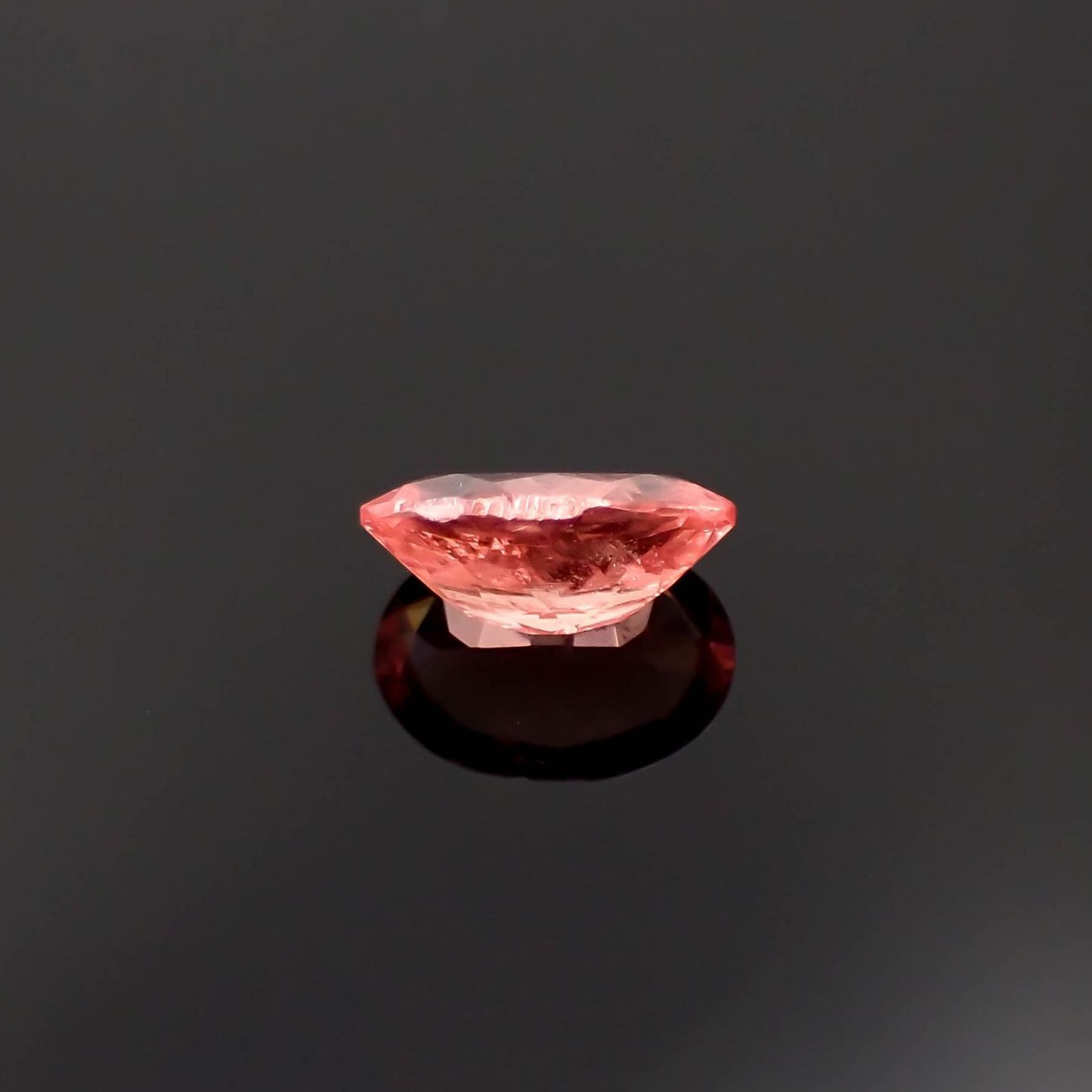 ロードクロサイト(宝石名ロードクロサイト)アメリカ・コロラド州スイートホームマイン産 識別済 0.82ct / 7.1x5mm前後 [230220717]