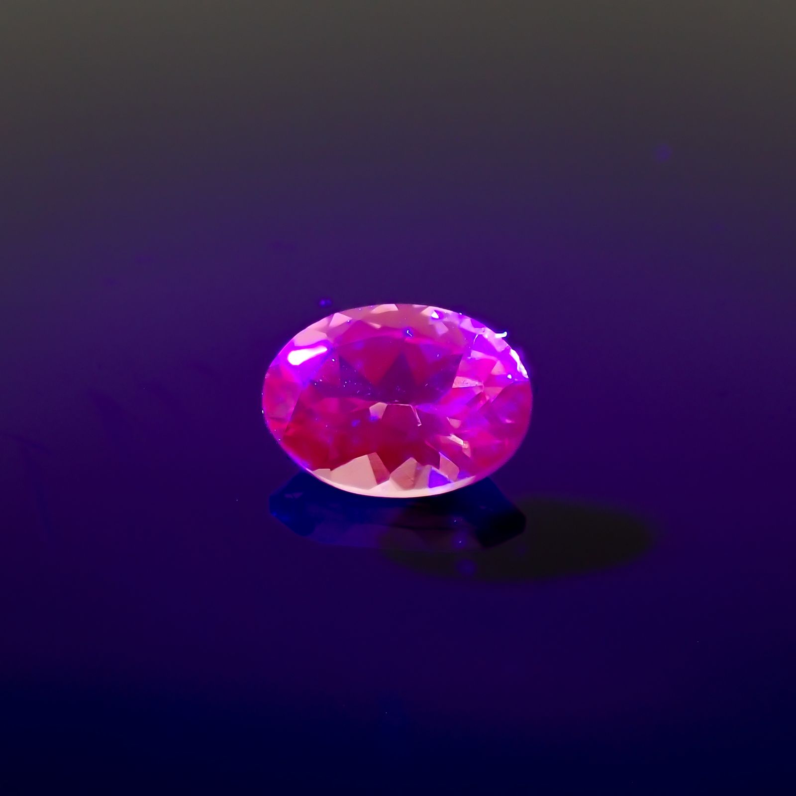 ドラゴンガーネット タンザニア産 1.00ct[230421456]7x5mm前後