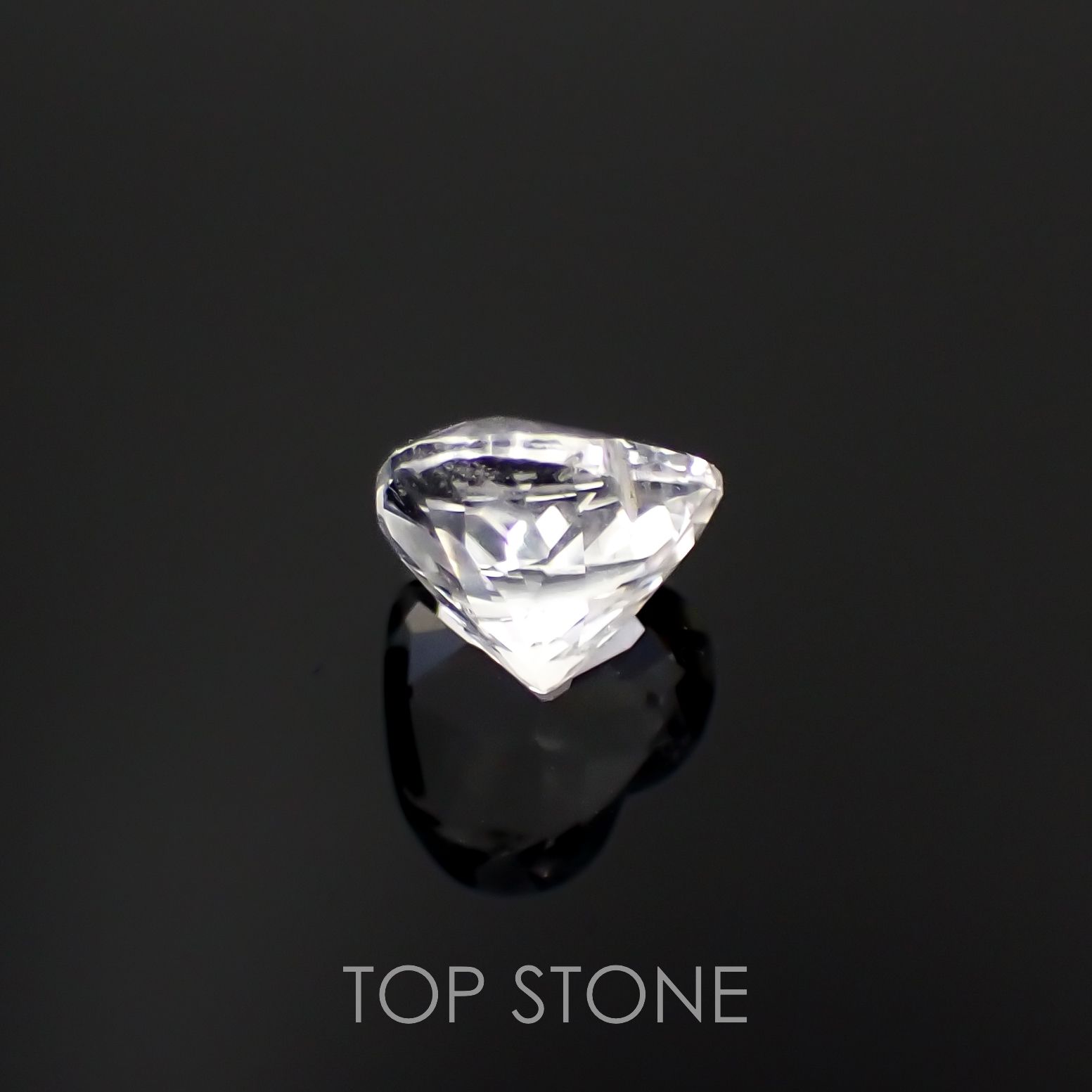 フェナカイト(宝石名フェナカイト)マダガスカル/ブラジル産 1.28ct 識別済[221119126]6.6x7.3mm前後