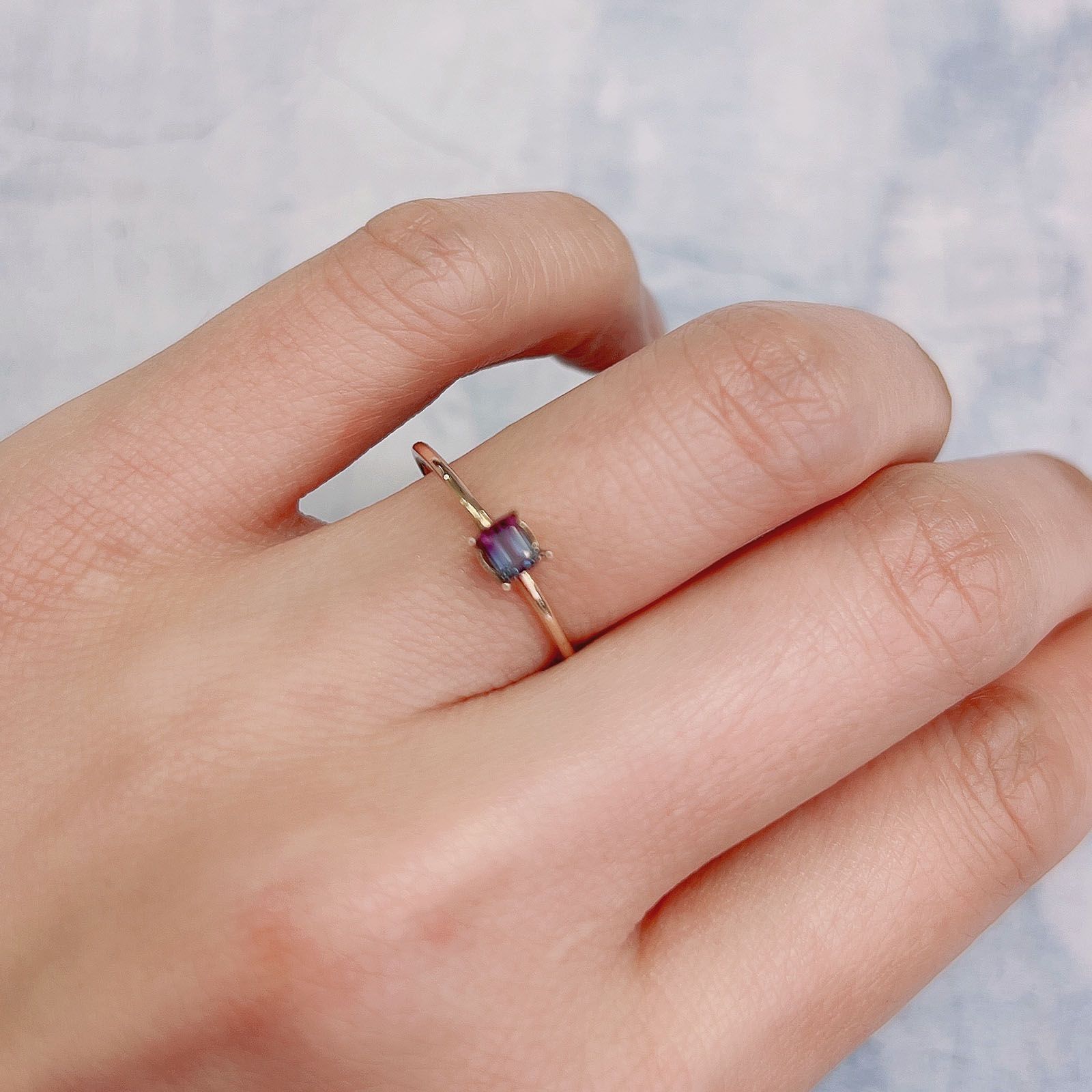 バイカラーサファイア(宝石名バイカラー・サファイア) タンザニア産 0.26ct 識別済[20106695]3.6×2.9mm前後