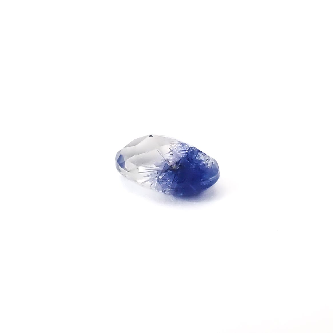 デュモルチェライトインクォーツ ブラジル産 0.65ct / 6.8x4.5mm前後 [260331851]
