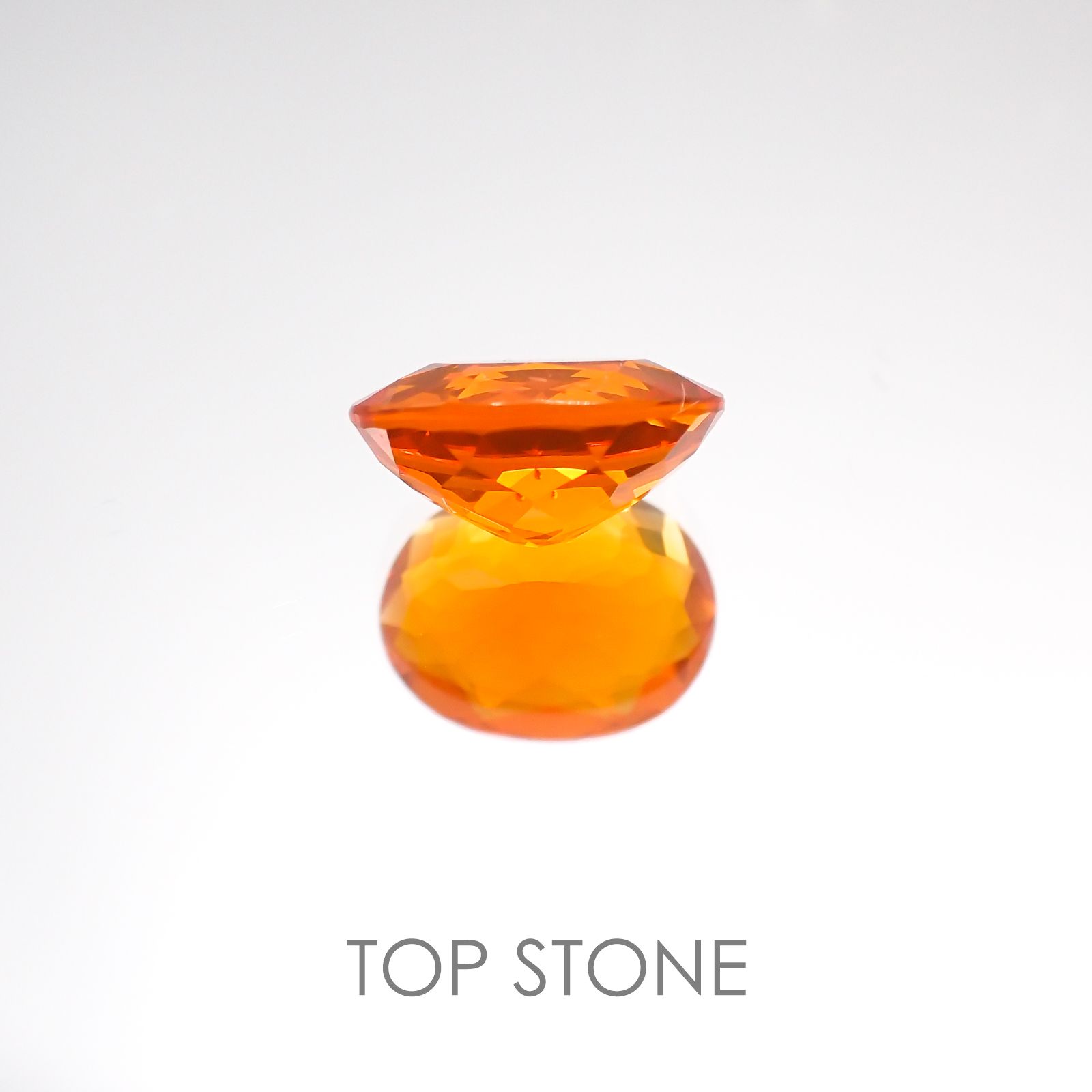 ファイヤーオパール(宝石名ファイヤー・オパール) メキシコ産 1.56ct 識別済[20117524]9.8×7.6mm前後