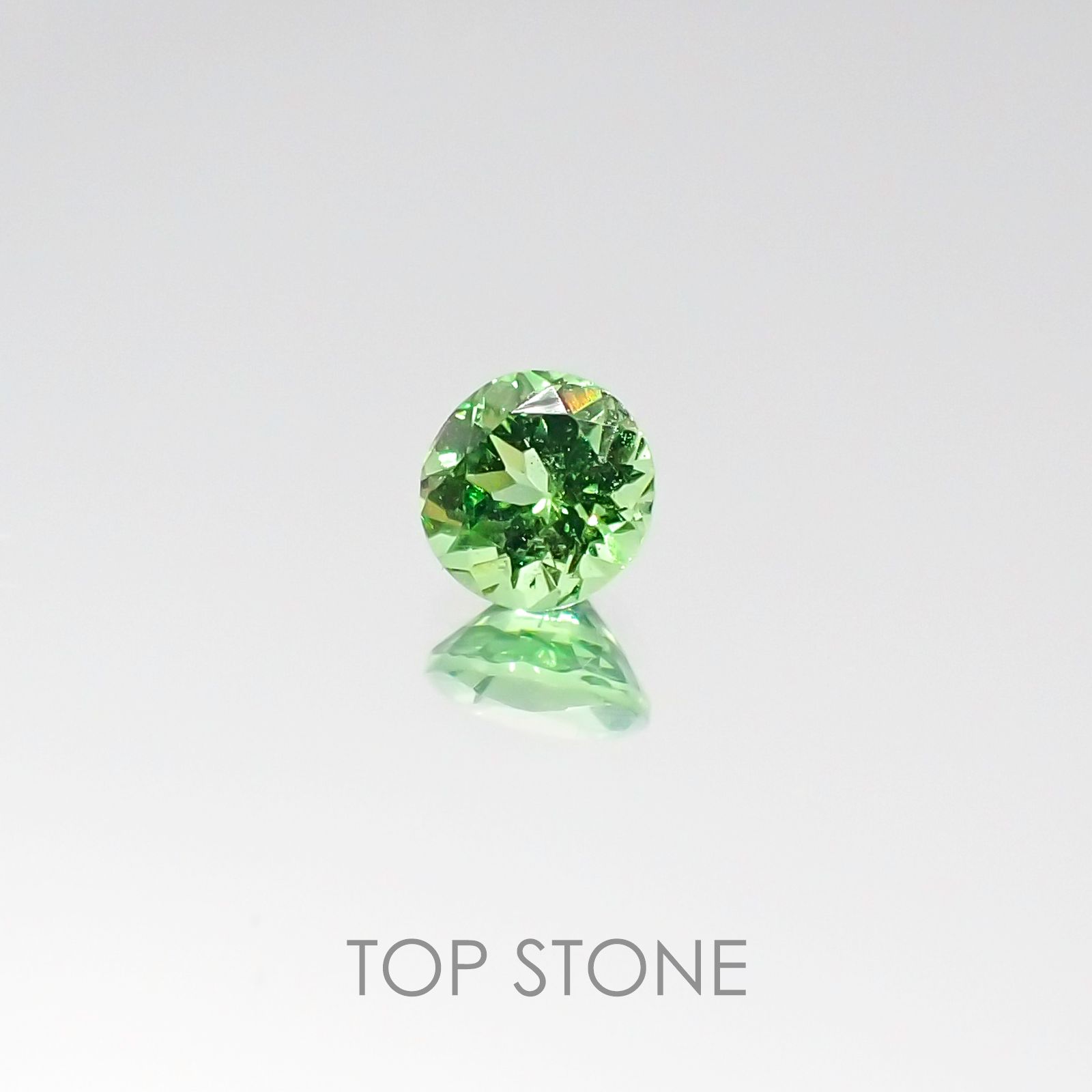 ミントガーネット ケニア産 ルース 0.3ct[20096110]3.9×3.9mm前後