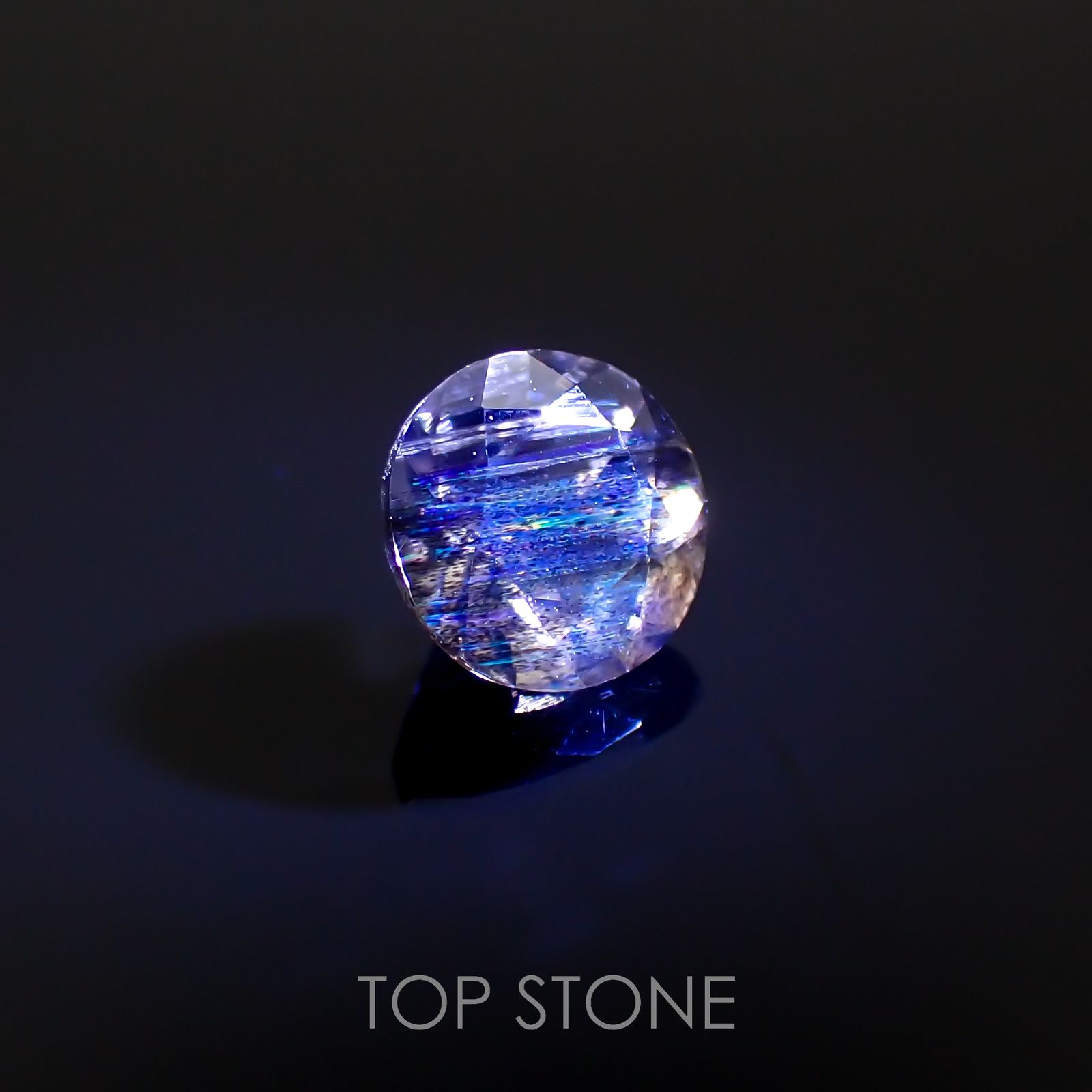 レインボースキャポライト ブラジル産 0.45ct[221119048]4.9x5mm前後