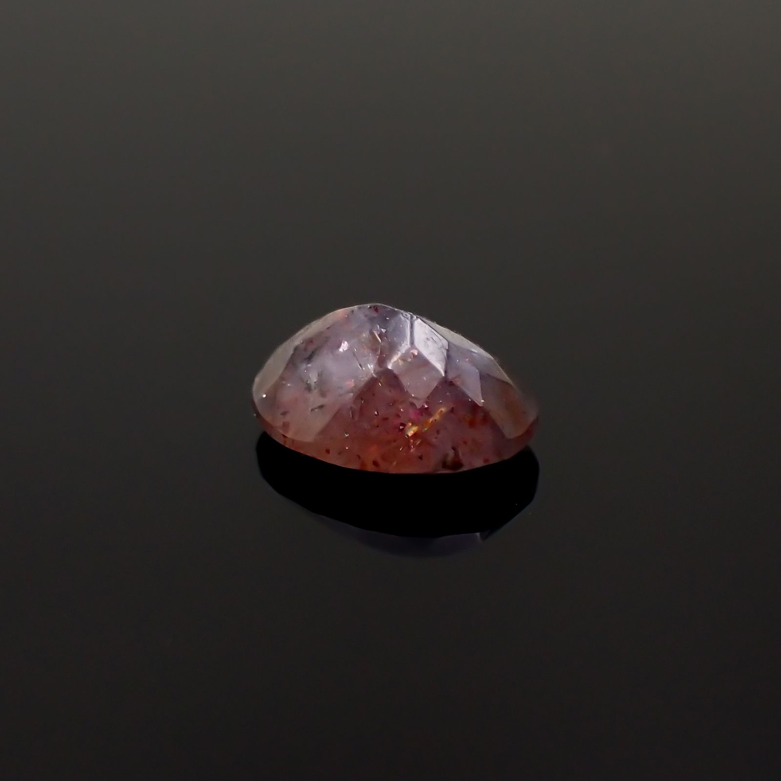 ブラッドショットアイオライト インド産 1.62ct[230923346]9.3x6.8mm前後