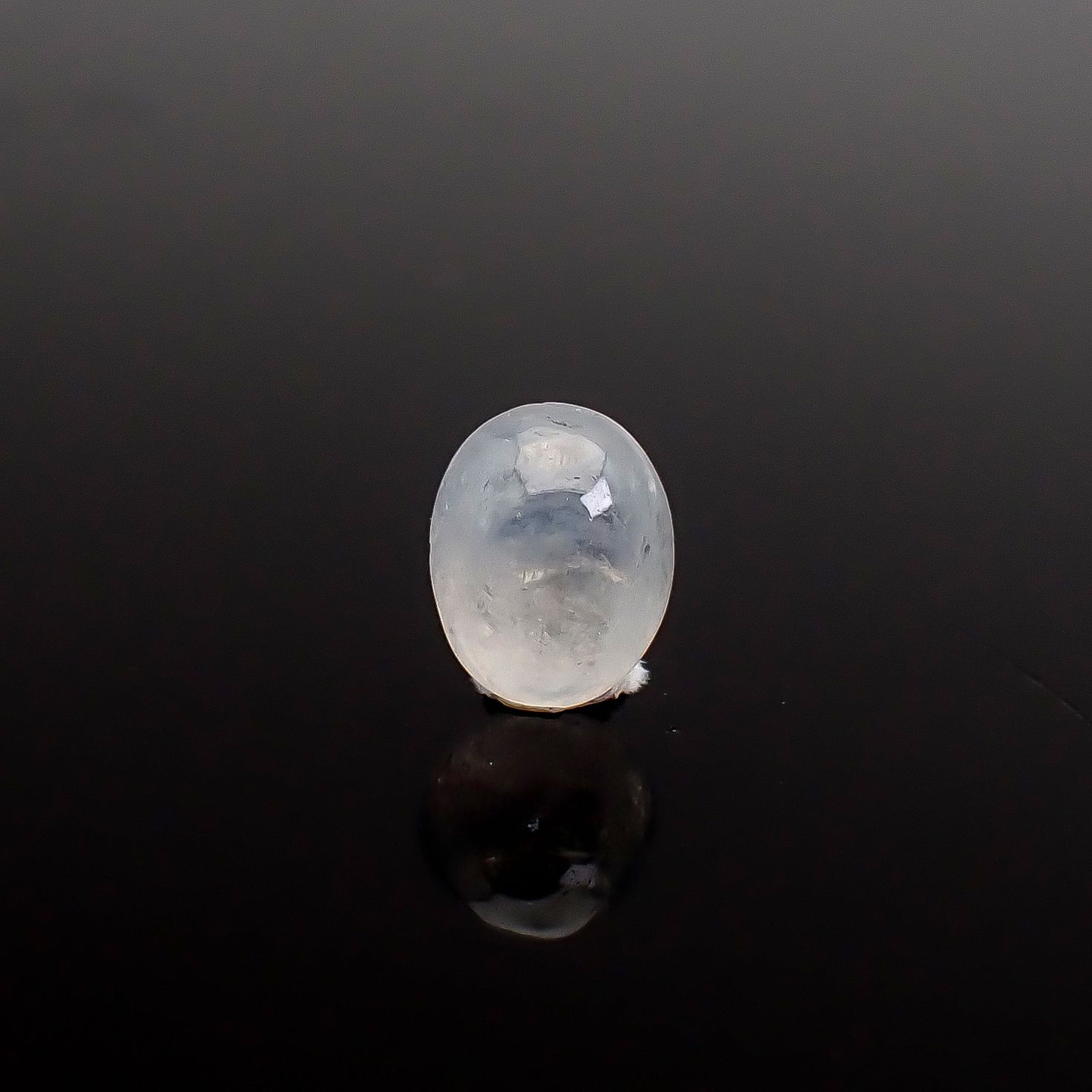 ジルコンキャッツアイ ビルマ産 0.73ct / 5.4x4.3mm前後 [260832880]