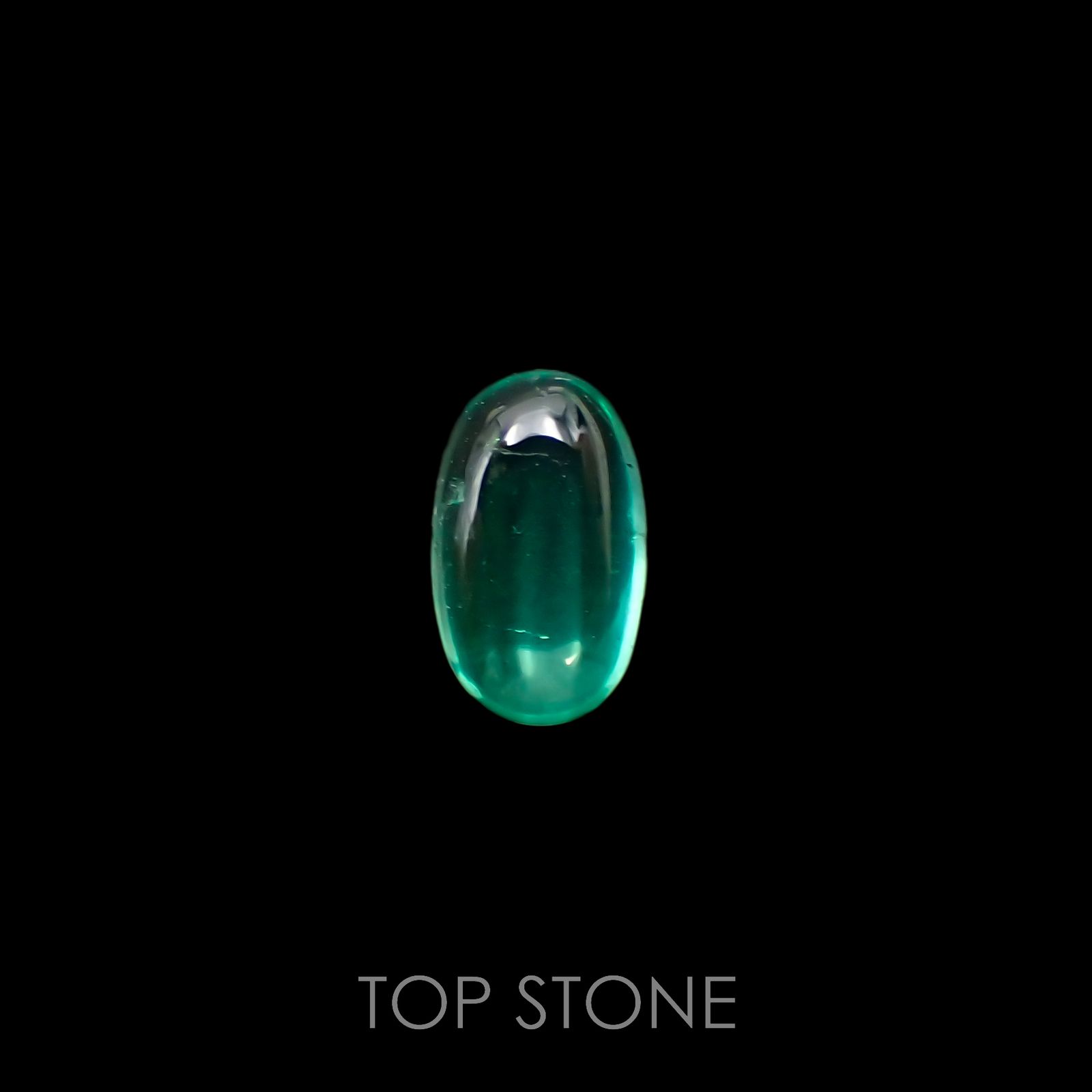 エメラルドキャッツアイ(宝石名エメラルド)コロンビア産 0.66ct 識別済[221018910]7.3x4.4mm前後