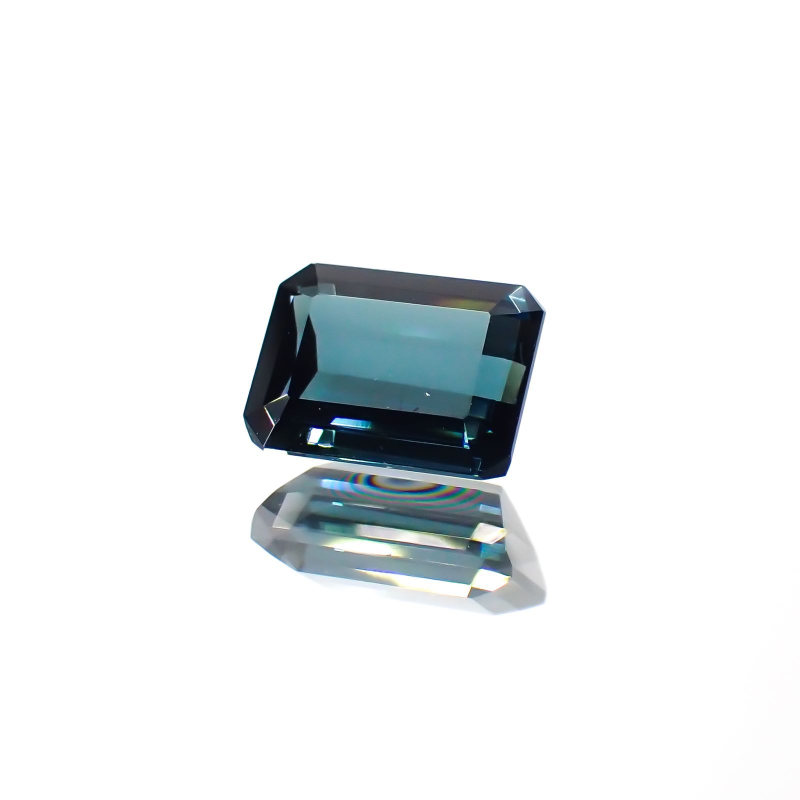 ブルートルマリン(宝石名ブルー・トルマリン) ナイジェリア/ブラジル産 1.320ct ソ付(彩珠)[211013592]7.4×5.5mm前後