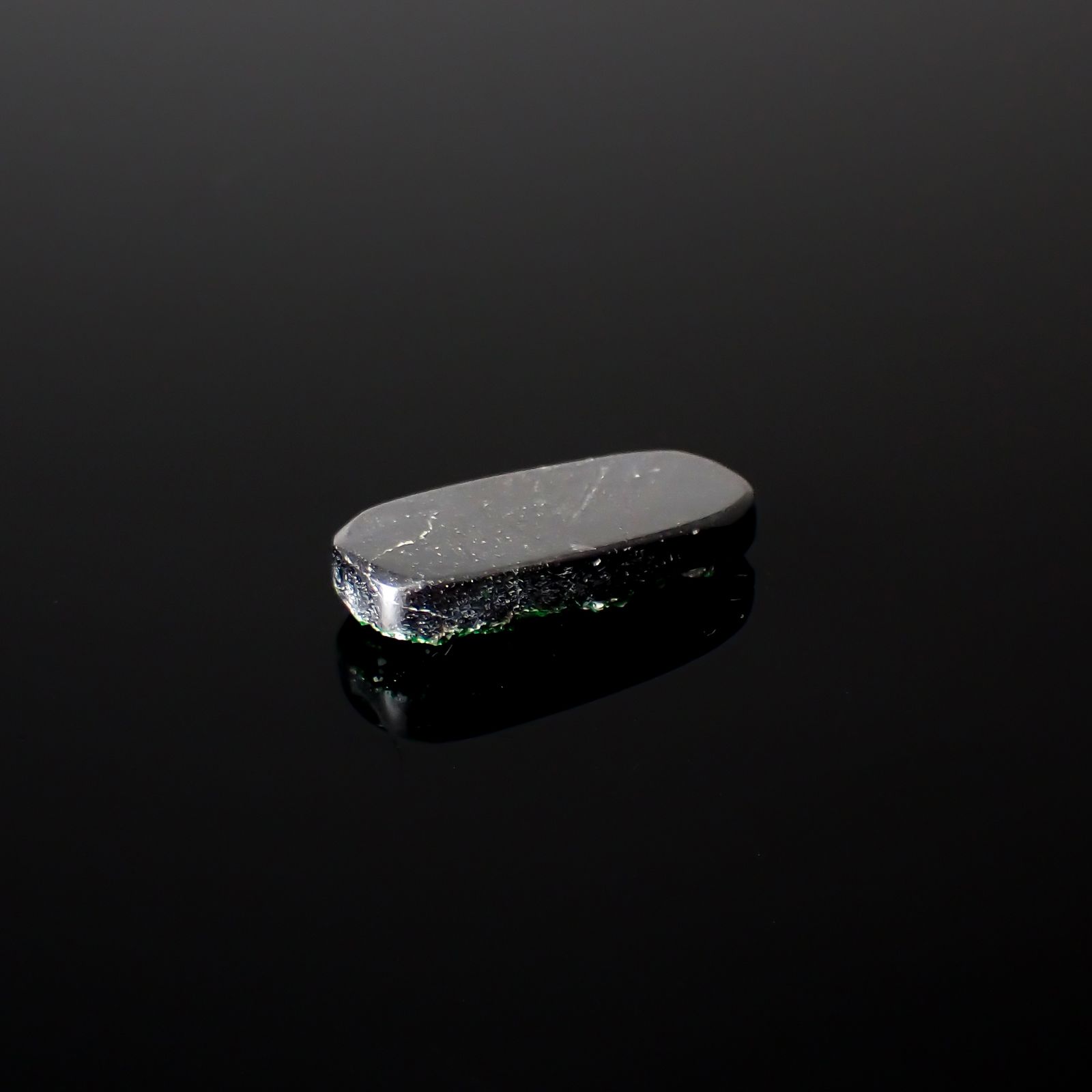 ウバロバイト 原石 ロシア産 10.35ct[240326443]20.6x10.1mm前後