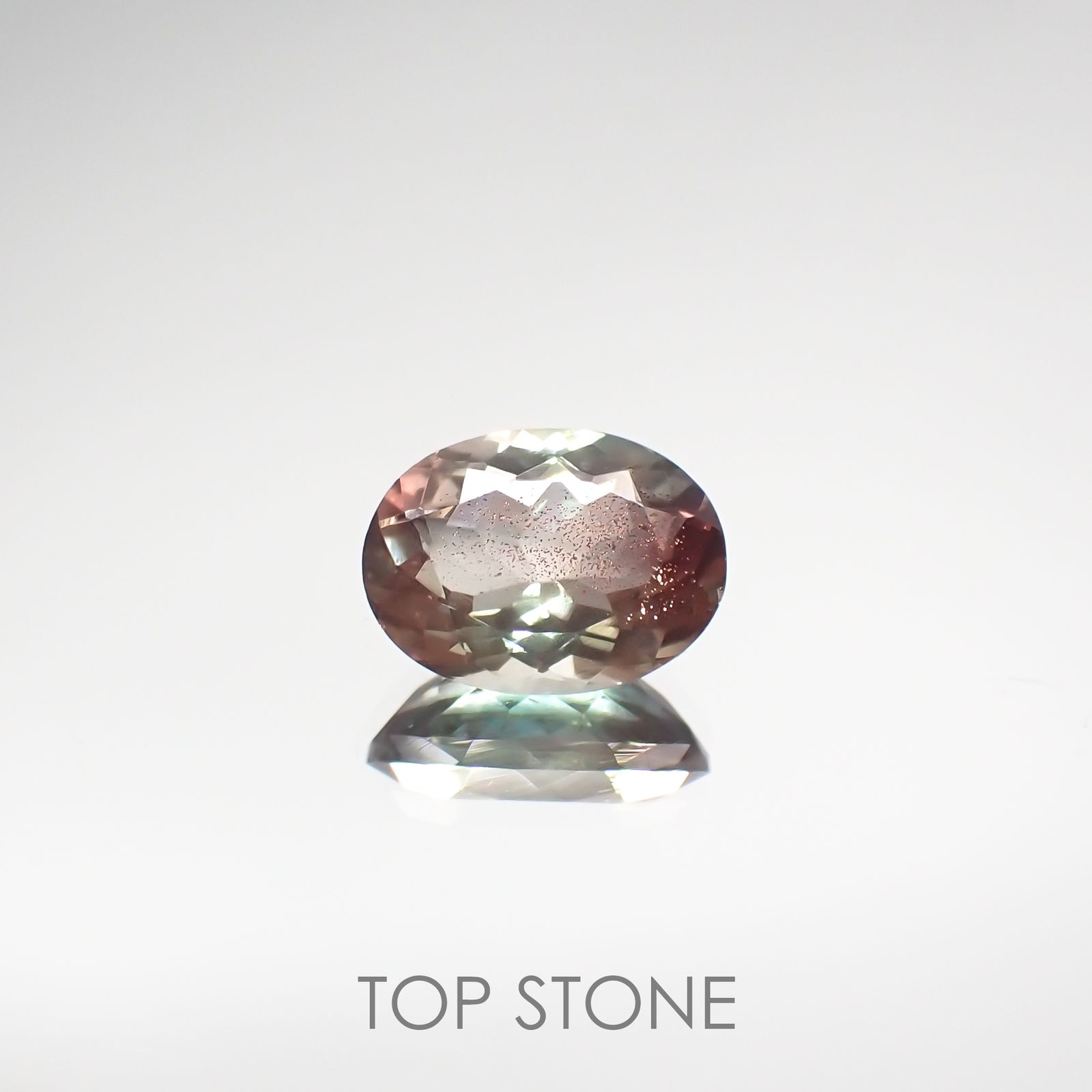 バイカラーオレゴンサンストーン アメリカ産 ルース 1.07ct[210711947]7.8×6mm前後