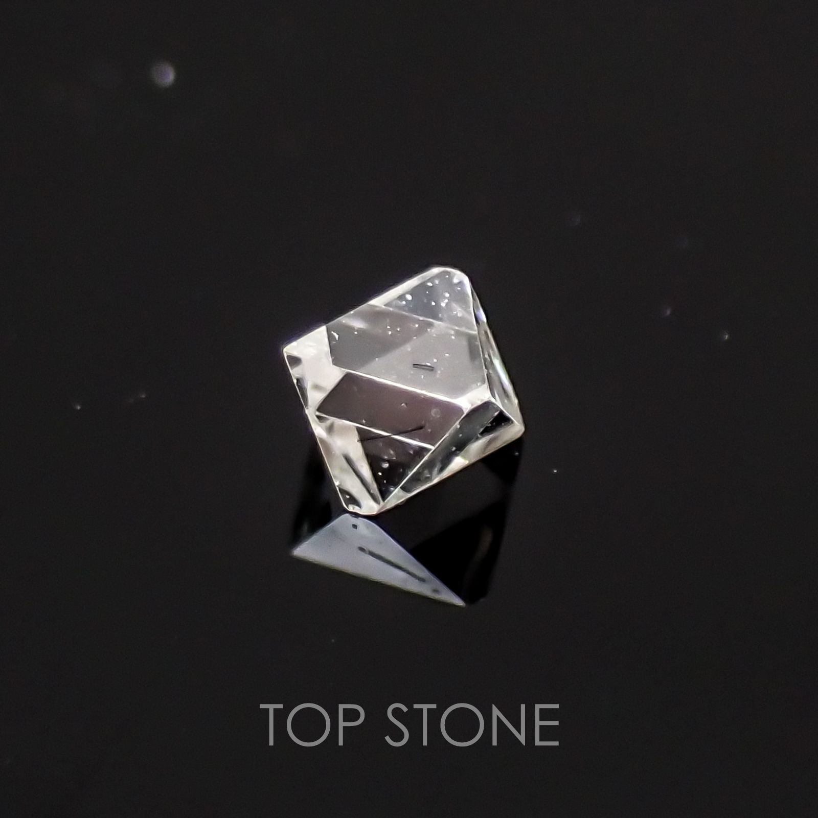 ソーヤブルダイヤモンド 原石 ロシア産 ルース 0.059ct[210310110]2.7×2.3mm前後