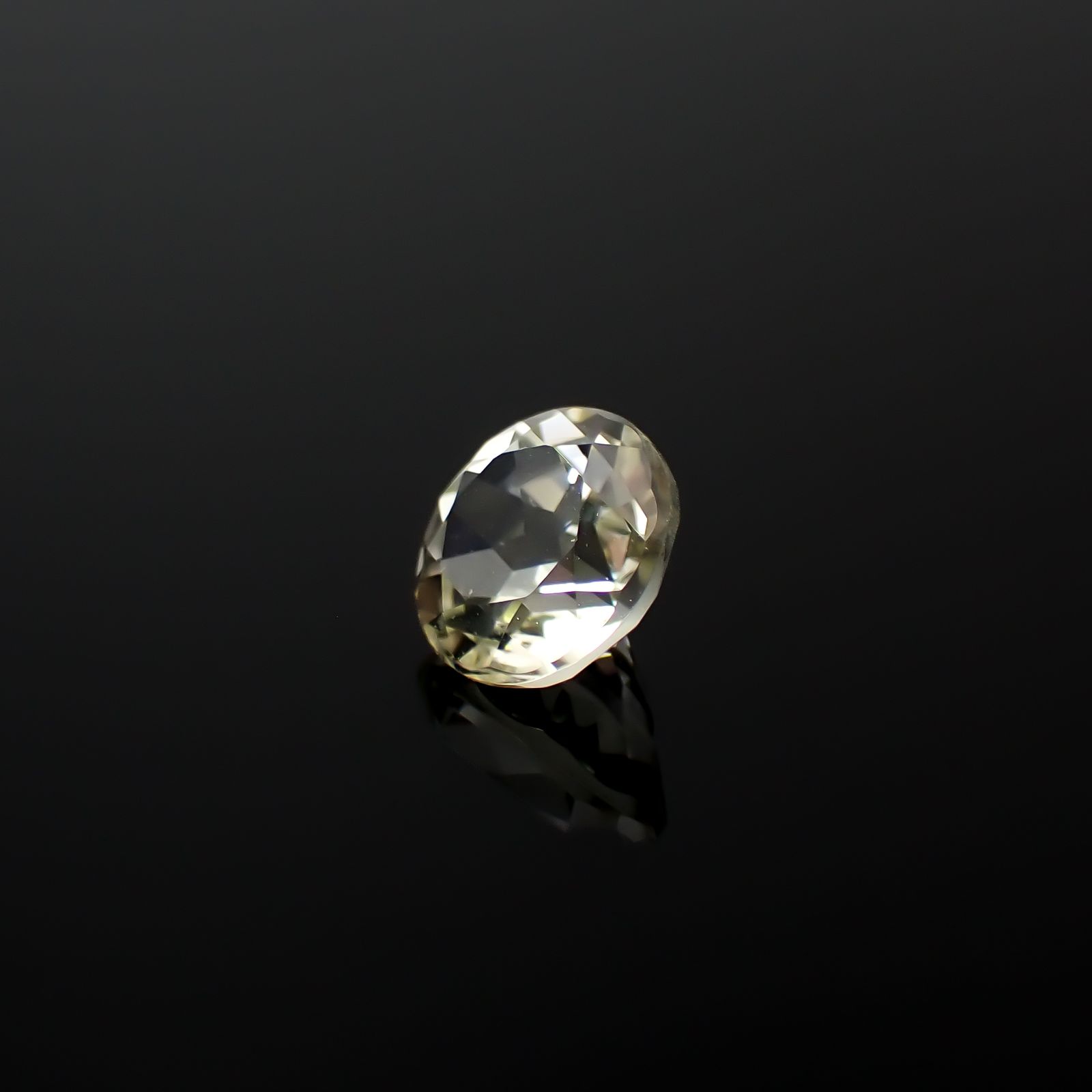トリフェーン アフガニスタン/ブラジル産 2.26ct[240628445]8x8mm前後