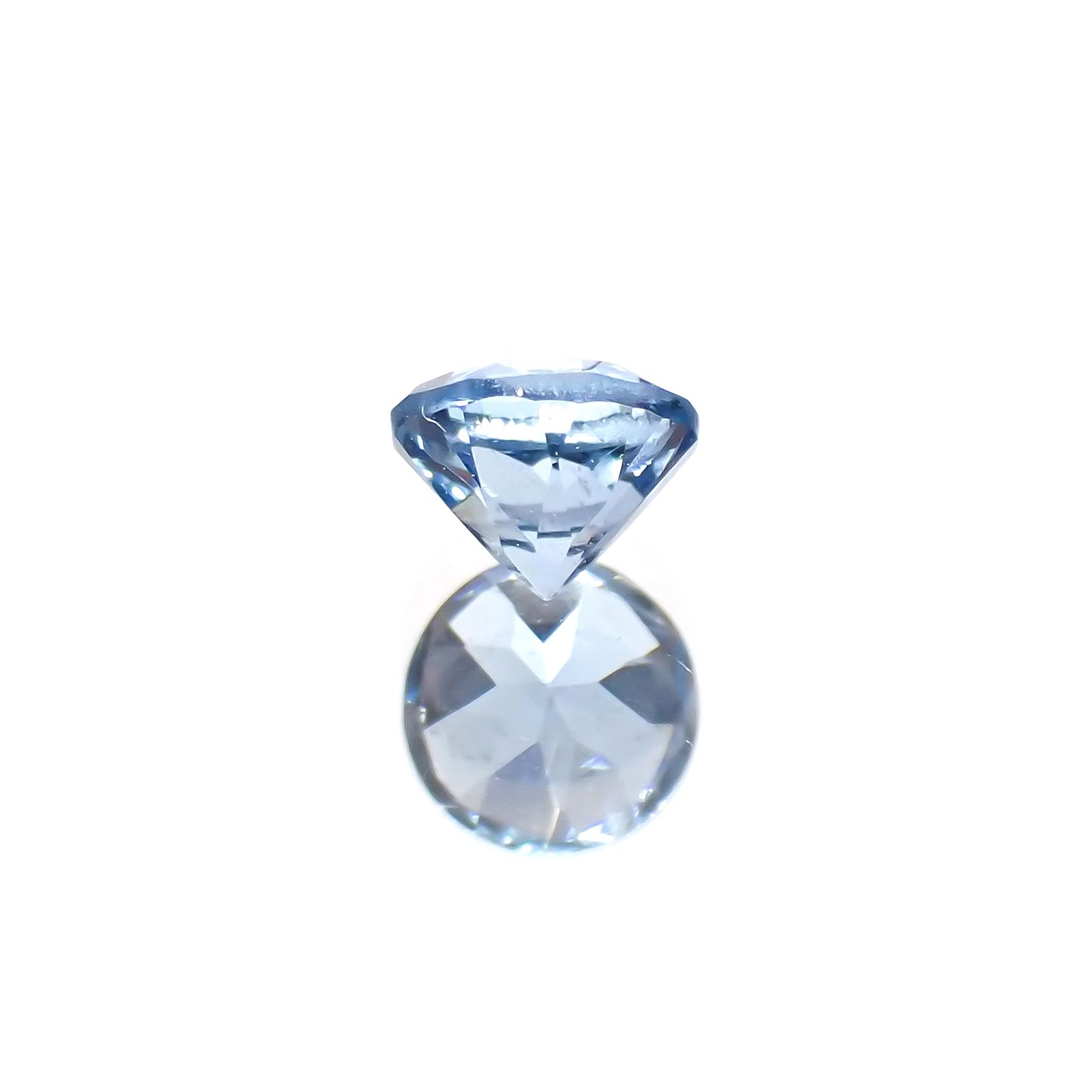 サンタマリアアクアマリン(宝石名アクアマリン)ブラジル産 識別済 0.17ct / 3.5x3.5mm前後 [260221847]