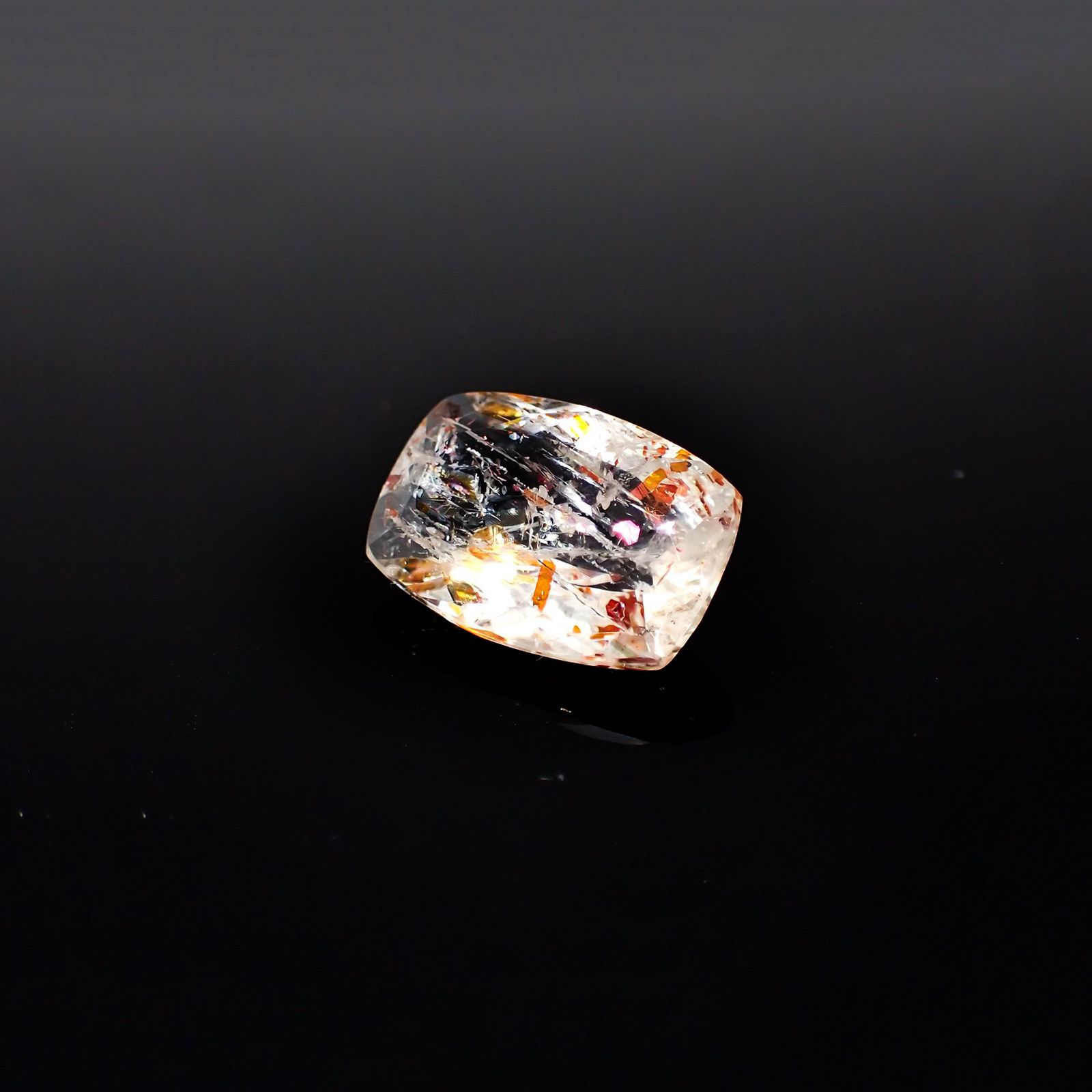 イリュージョンサンストーン(宝石名フェルドスパー) タンザニア産 4.63ct 識別済[210310192]13.6×9.4mm前後