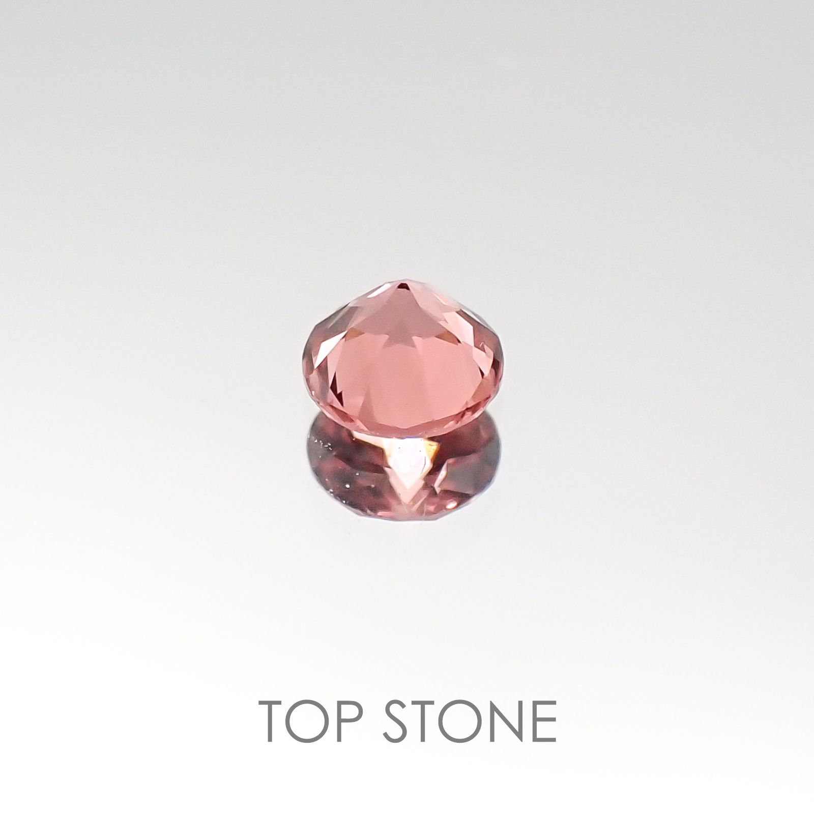マラヤガーネット タンザニア産 ルース 0.21ct[20095336]3.5×3.5mm前後