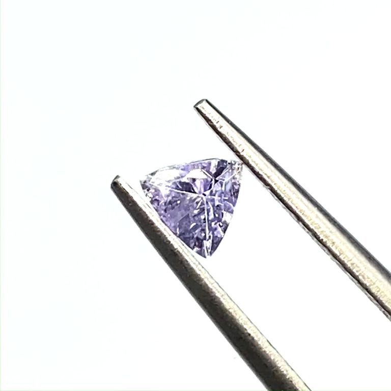 ラベンダーゾイサイト(宝石名ゾイサイト)タンザニア産 0.25ct 識別済  