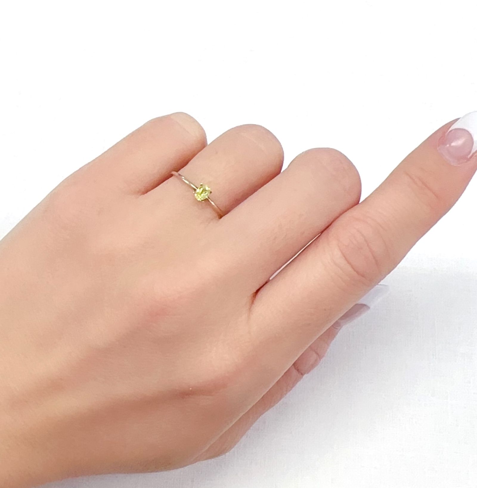 パロットクリソベリル(宝石名クリソベリル)インド産 0.26ct 識別済[231225178]4.1x3mm前後
