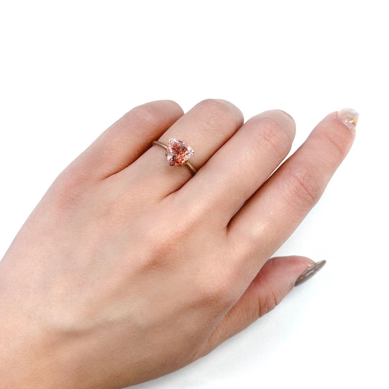 ファイヤークォーツ ナイジェリア産 ルース 1.59ct[210510707]8.3×8.3mm前後