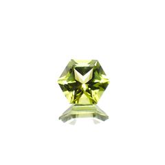 ◇ヘキサゴンカット◇ペリドット(宝石名ペリドット)アメリカ産 0.51ct 識別済[250330110]5x4.9mm前後