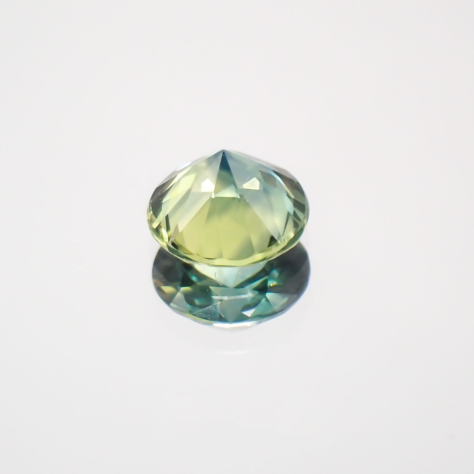 モンタナサファイア アメリカ産 ルース 0.51ct[210410619]4.8×4.8mm前後