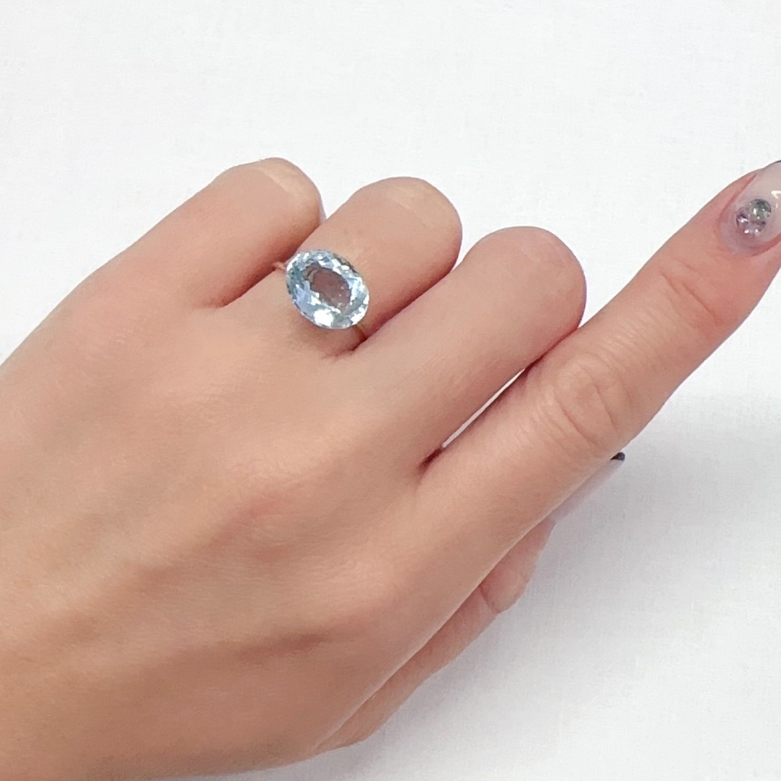 アクアマリン モザンビーク産 4.03ct[240125409]11.8x9.4mm前後