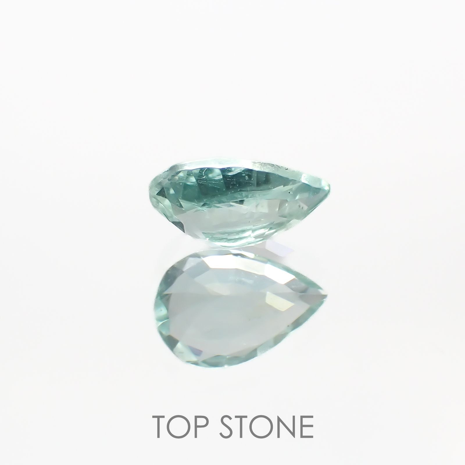 ミントベリル(宝石名グリーン・ベリル)ブラジル産 0.80ct 識別済[220817550]8.1x5.5mm前後