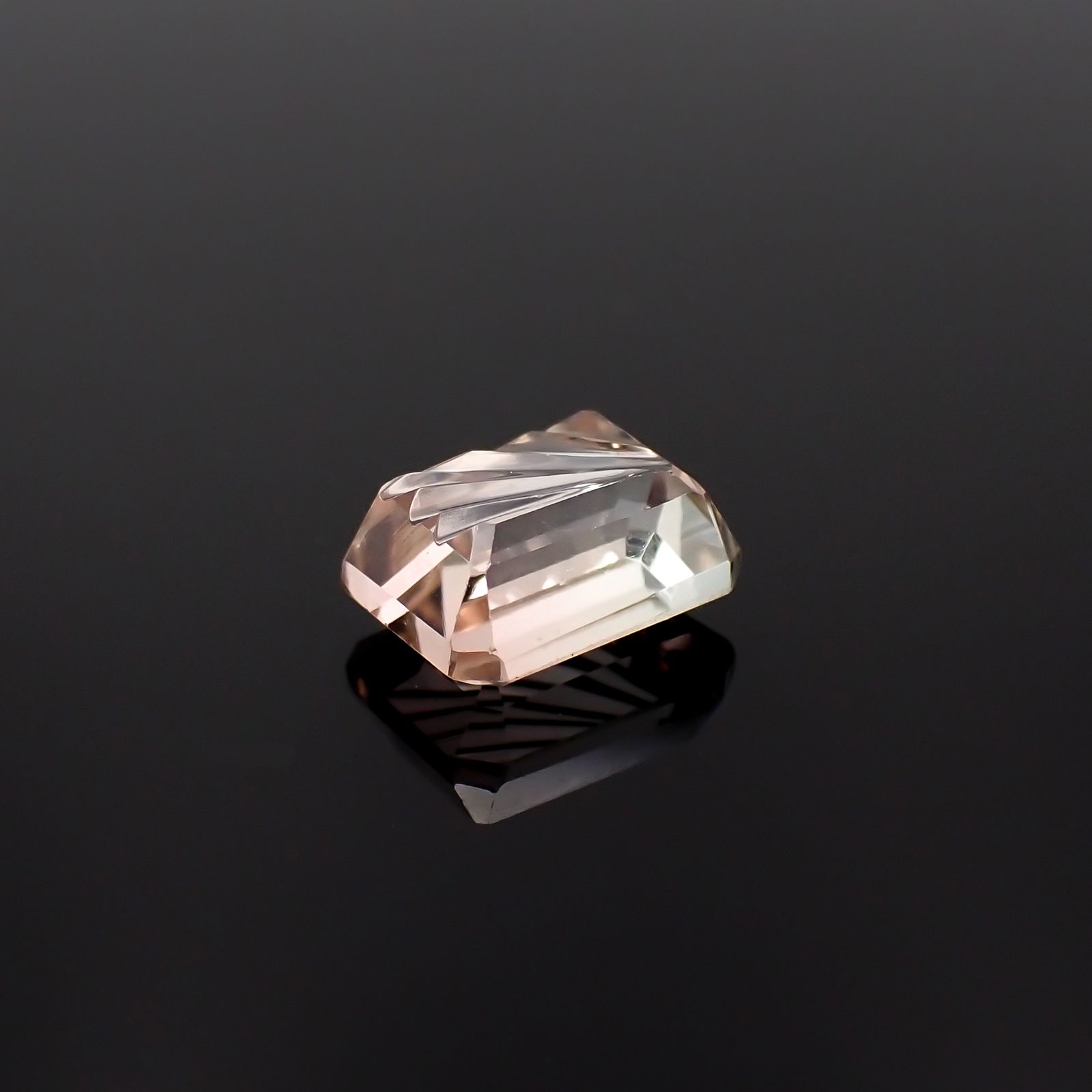 ◇甲州貴石切子Plus Three◇バイカラートルマリン カード付き コンゴ産 2.39ct[231225072]8.3x6.5mm前後