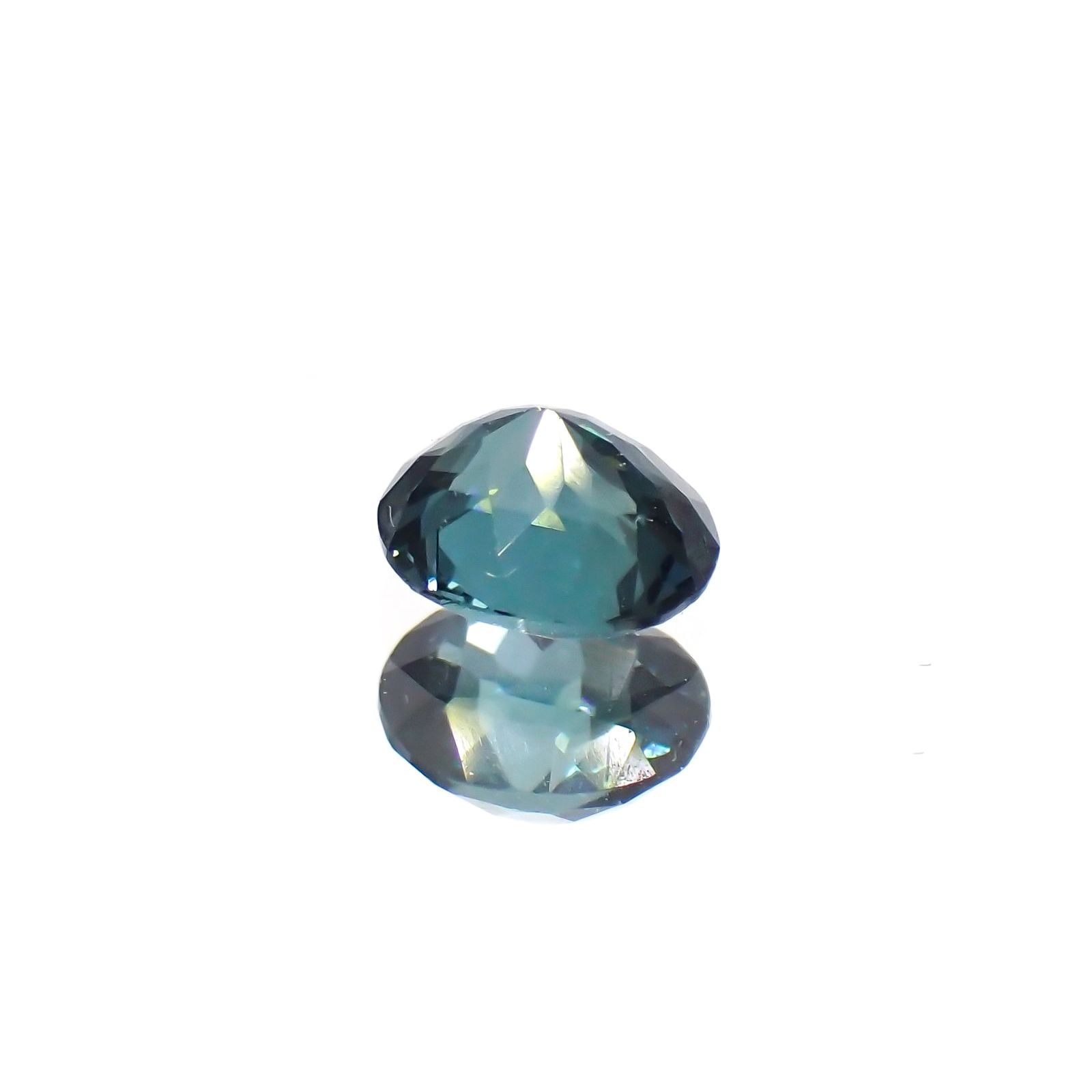 ブルートルマリン(宝石名トルマリン)アフガニスタン産 0.46ct 識別済[250115313]5.2x4.6mm前後