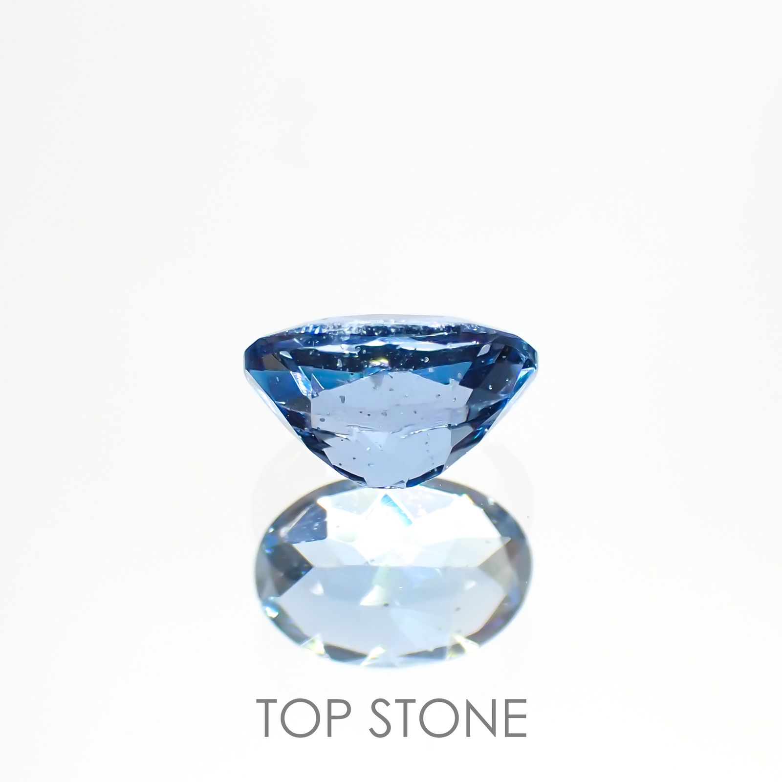 サンタマリアアクアマリン(宝石名アクアマリン) ブラジル産 0.481ct ソ付(彩珠)[210812639]6.1×4.1mm前後