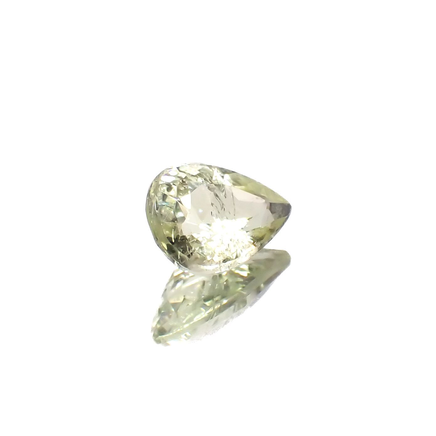 ブラジリアナイト(宝石名ブラジリアナイト)ブラジル産 0.68ct 識別済[230220694]7.3x5mm前後