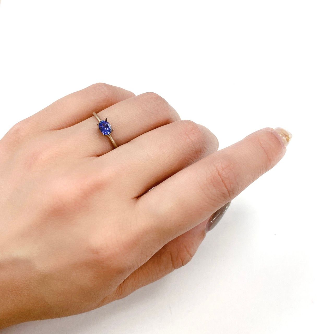 タンザナイト(ゾイサイト) タンザニア産 ルース 0.31ct[210510076]5×3.8mm前後