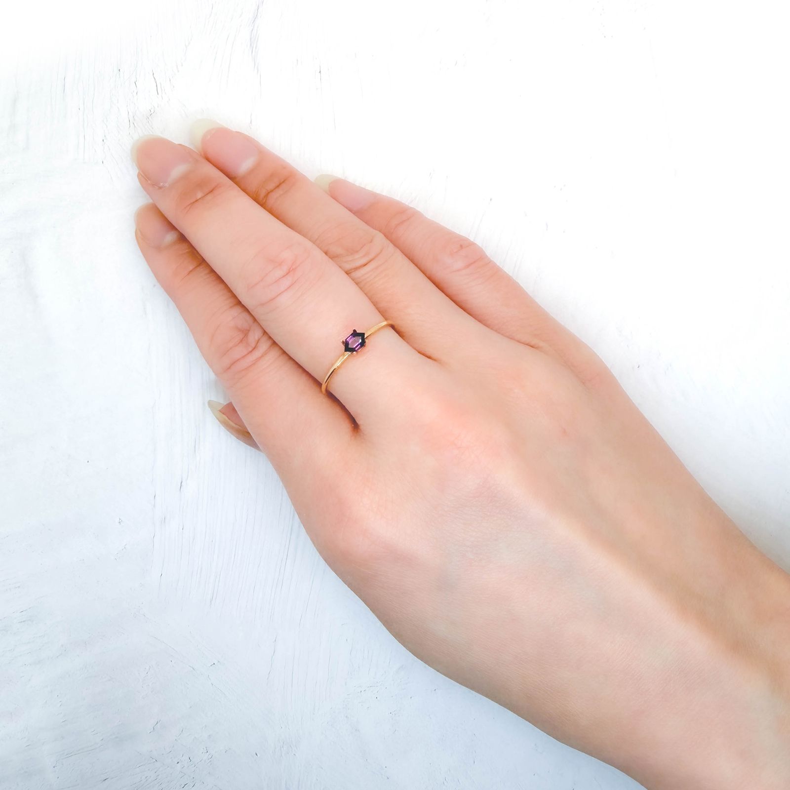 ◇カスタムカット◇ウィンザーサファイア タンザニア・ウィンザー産 0.21ct / 5x3.1mm前後 [260532145]