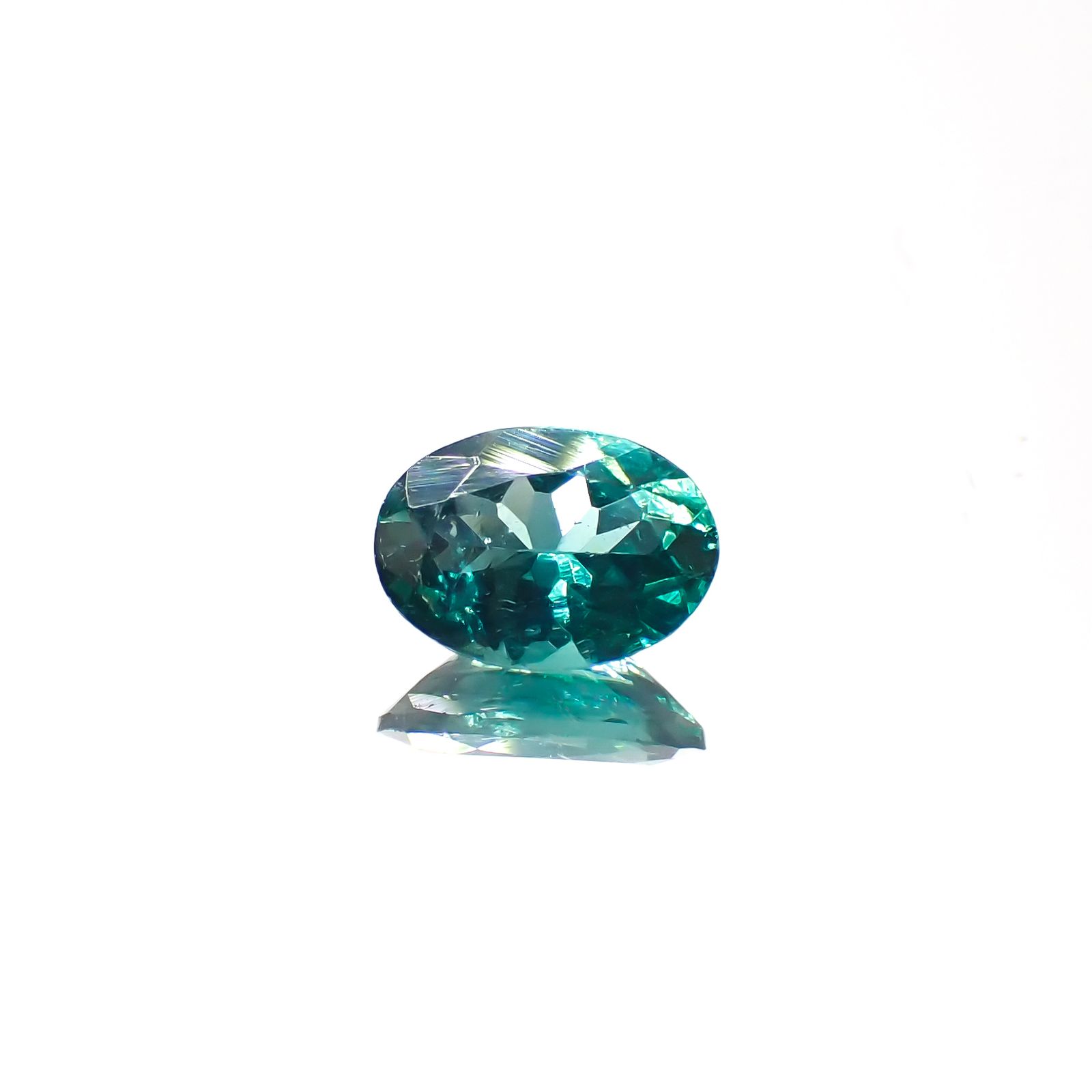 ノーブルモロキサイト マダガスカル産 0.73ct[240326547]7x5mm前後