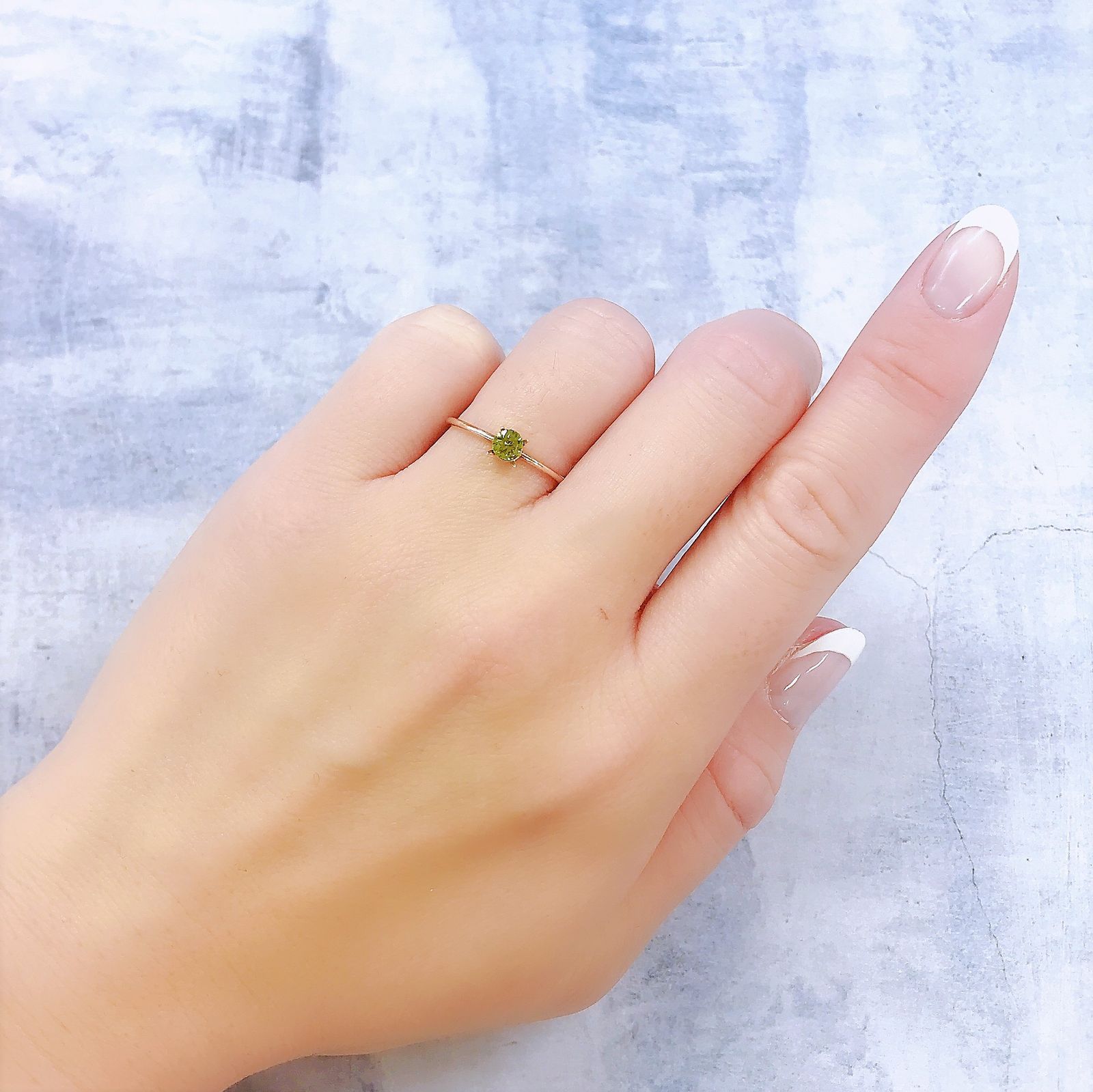 デマントイドガーネット(宝石名デマントイド・ガーネット)ロシア産 0.26ct 識別済[221219463]3.8x3.9mm前後