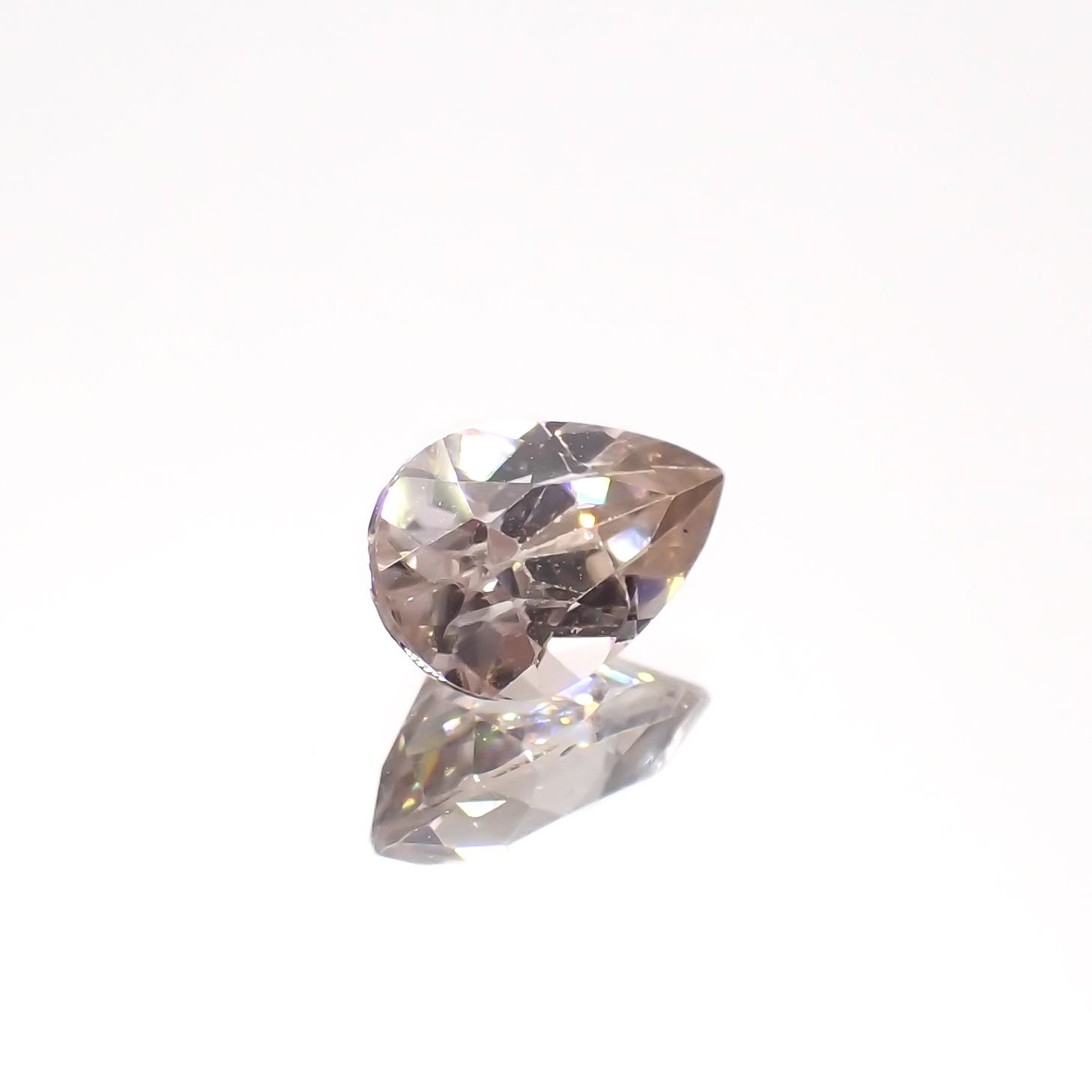 シャンパンカラージルコン スリランカ/カンボジア産 1.27ct[230521908]7.6x5mm前後