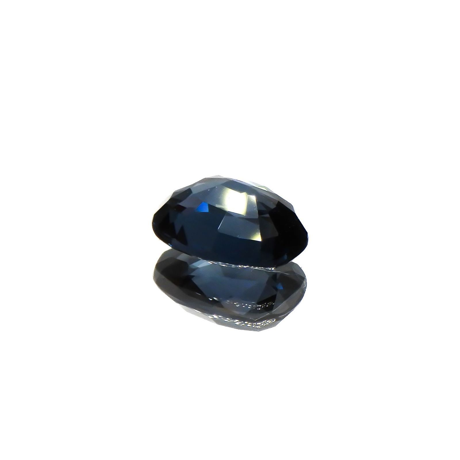 コバルトブルースピネル(宝石名ブルー・スピネル)スリランカ産 ソ付(日独) 1.243ct / 7.47x5.61mm前後 [260717494]
