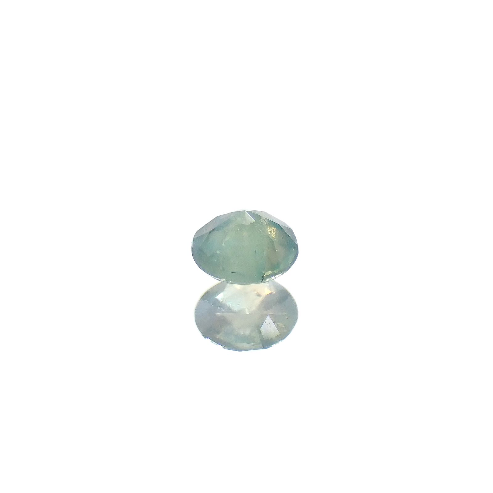 シルキーアレキサンドライト ブラジル産/EmeraldMains社製 0.053ct[240527609]2.3x2.3mm前後