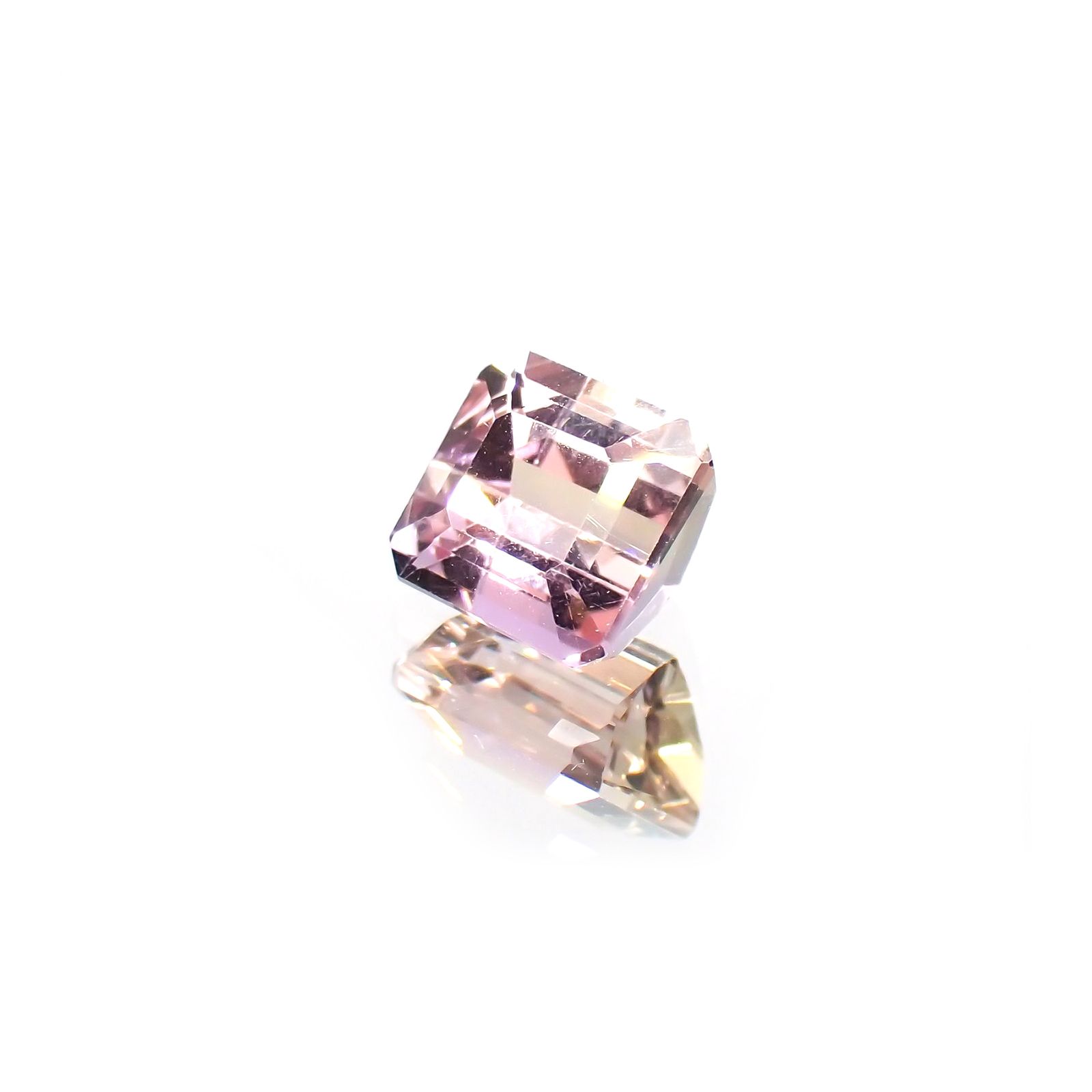 アメトリン ボリビア産 1.30ct [220114620]6.4x6mm前後